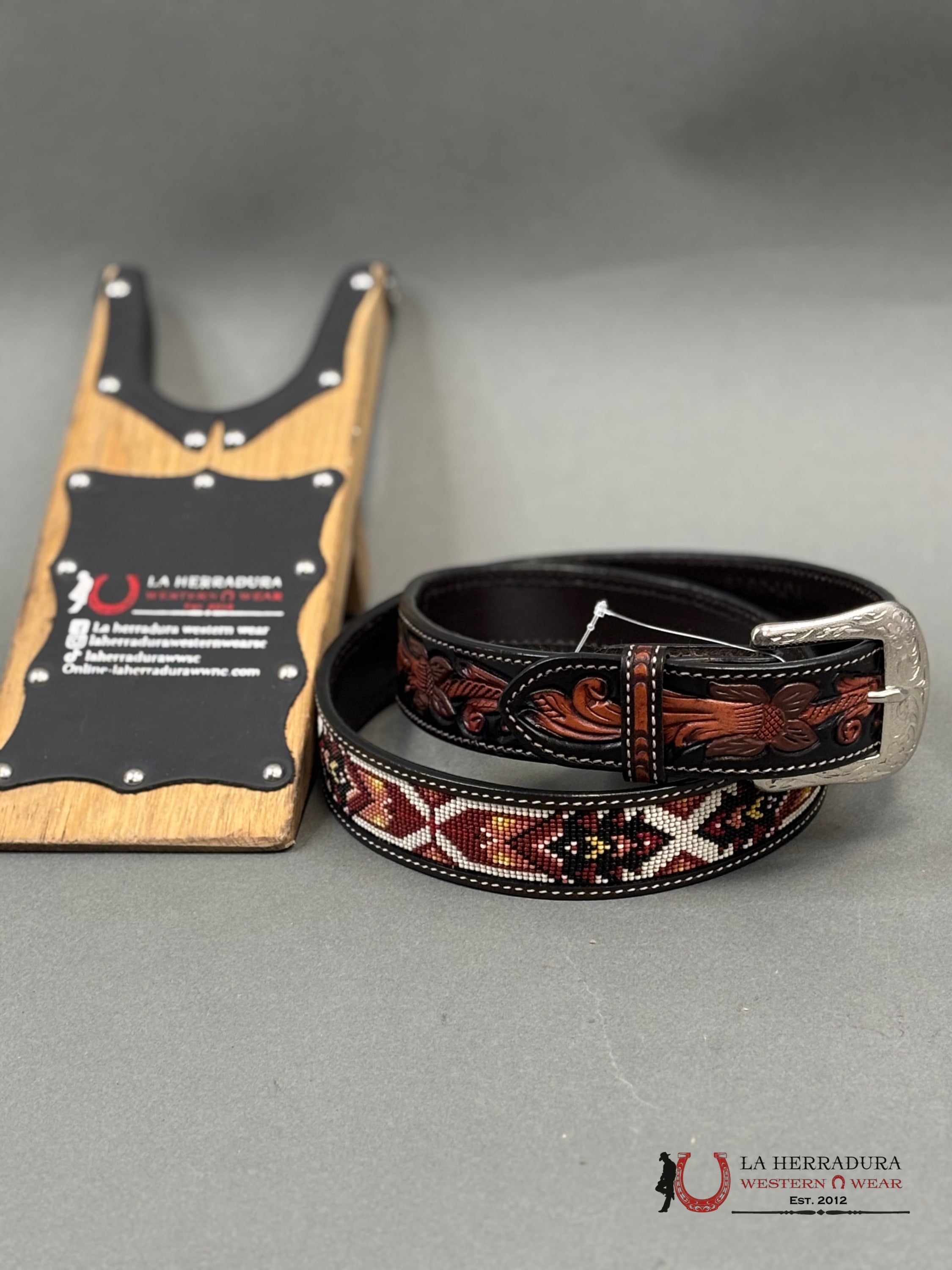 Cinturon Ranger Belt Co. Para Hombre Cafe Cincelado/Azteca Rojo Blanco Cinturones Hombres