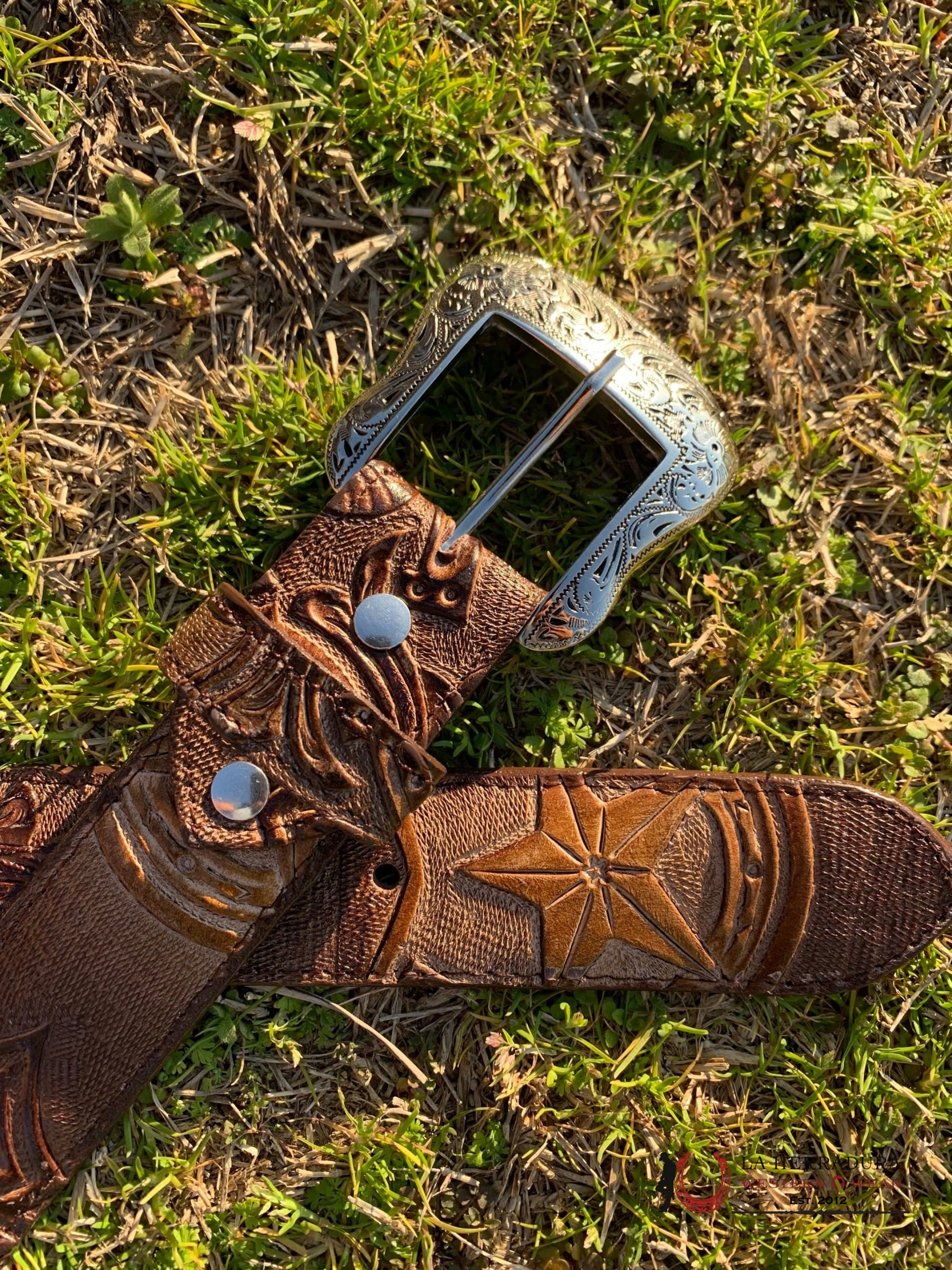 Cinturon Tanner Mark Para Hombre Sincelada Estrella Cafe Cinturones Hombres