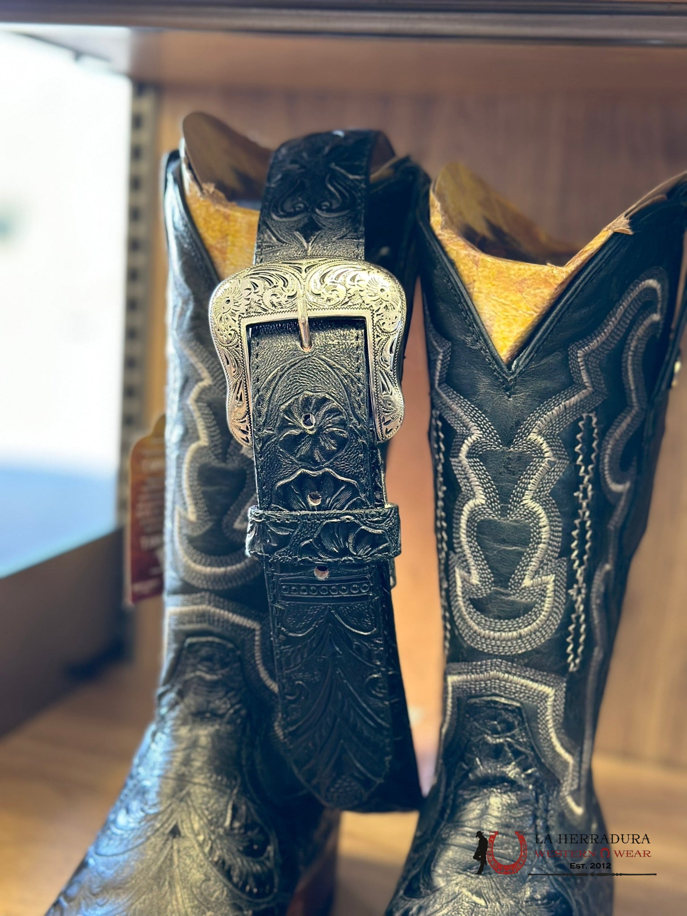 Cinturon Tanner Mark Para Hombre Sincelada Flores Negra Cinturones Hombres