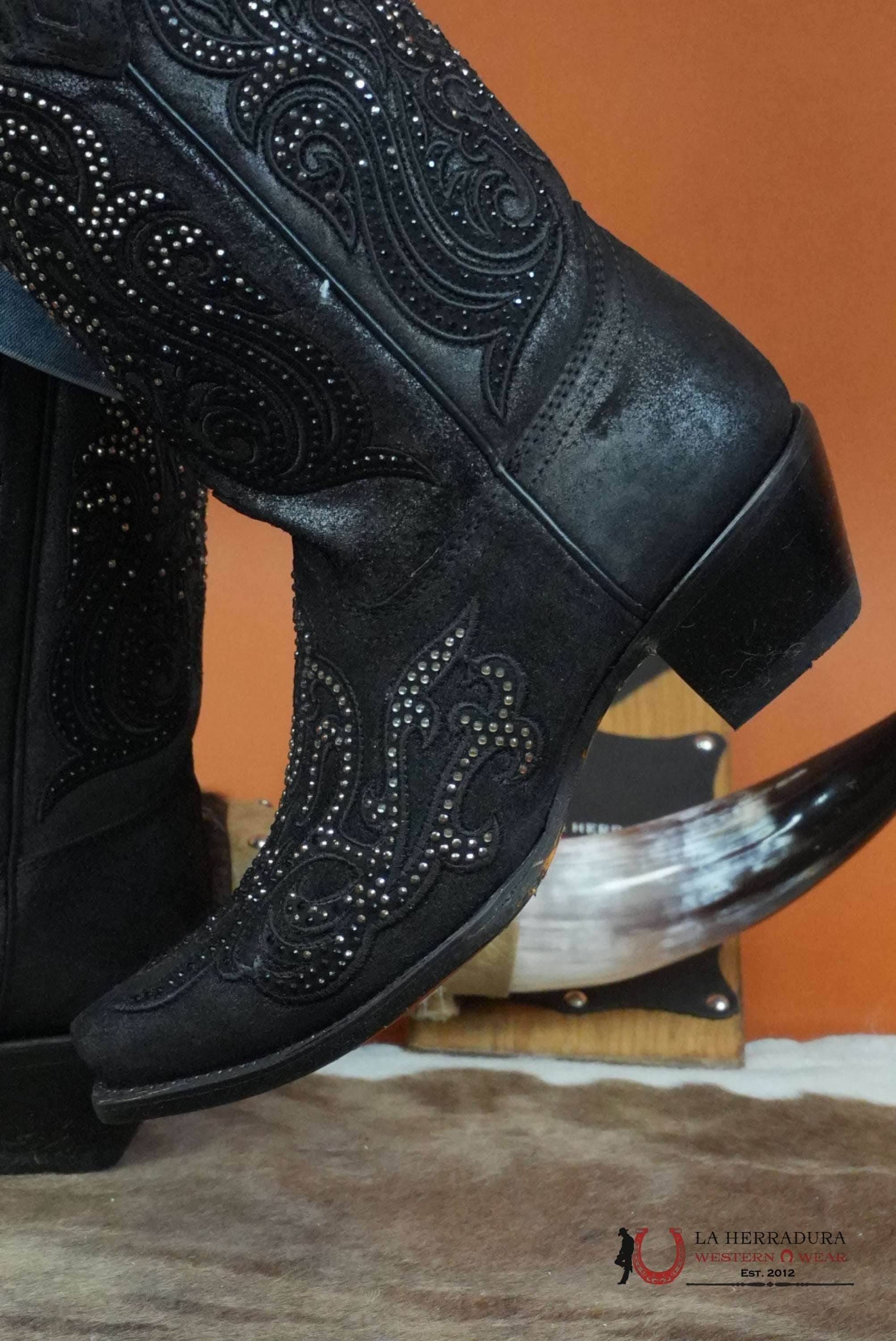 CORRAL BLACK EMBROIDERY & CRYSTALS POINT TOE BOOT C4100 BOTAS MUJERES