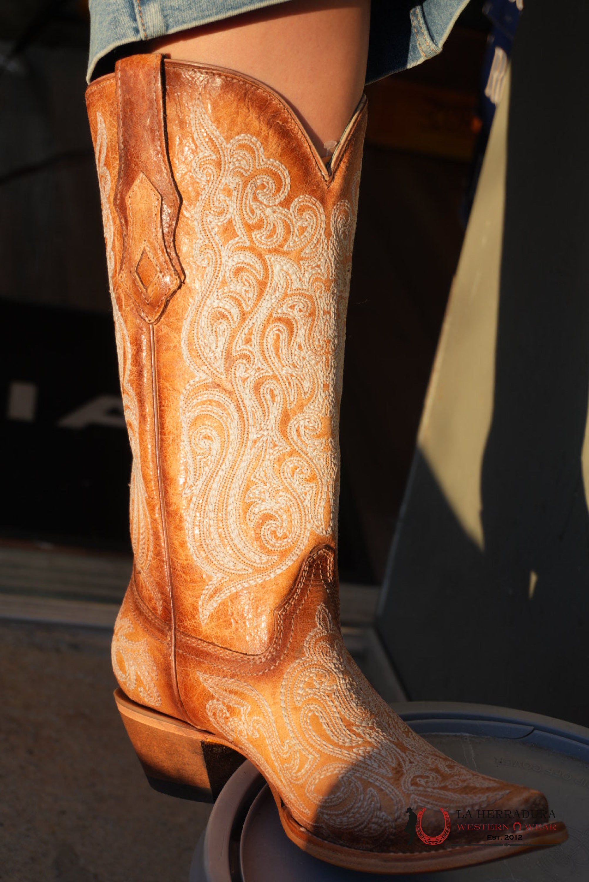 WOMENS CORRAL CRACKLED STRAW BLUE LIMINISCENT EMBROIDERY C4144 BOTAS MUJERES