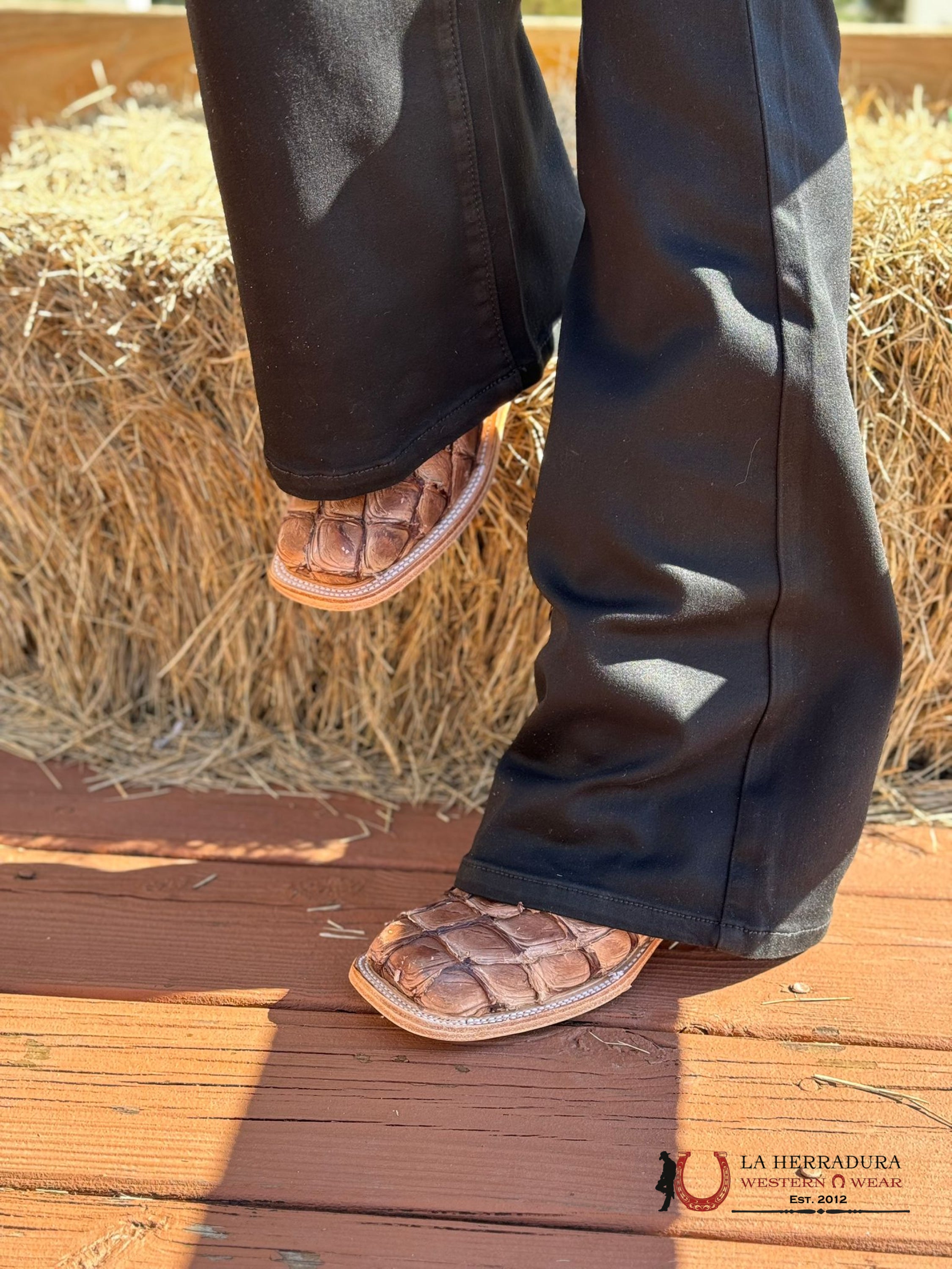 Womens Corral Light Brown Blue Top Fish Pirarucu Embroidery Botas Mujeres