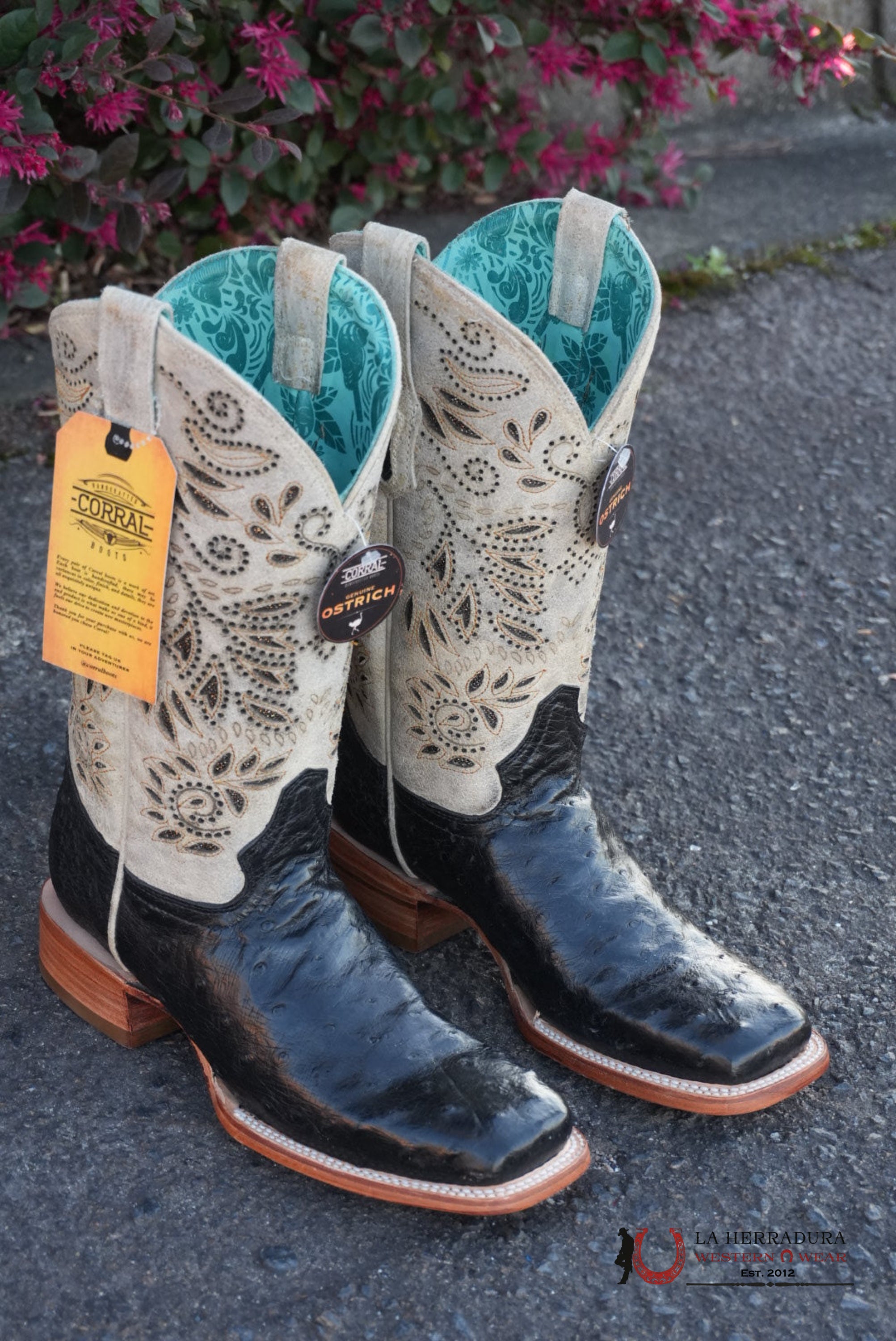 CORRAL WOMEN BLACK BONE OSTRICH EMBROIDERY & GLITTER BOOT BOTAS MUJERES