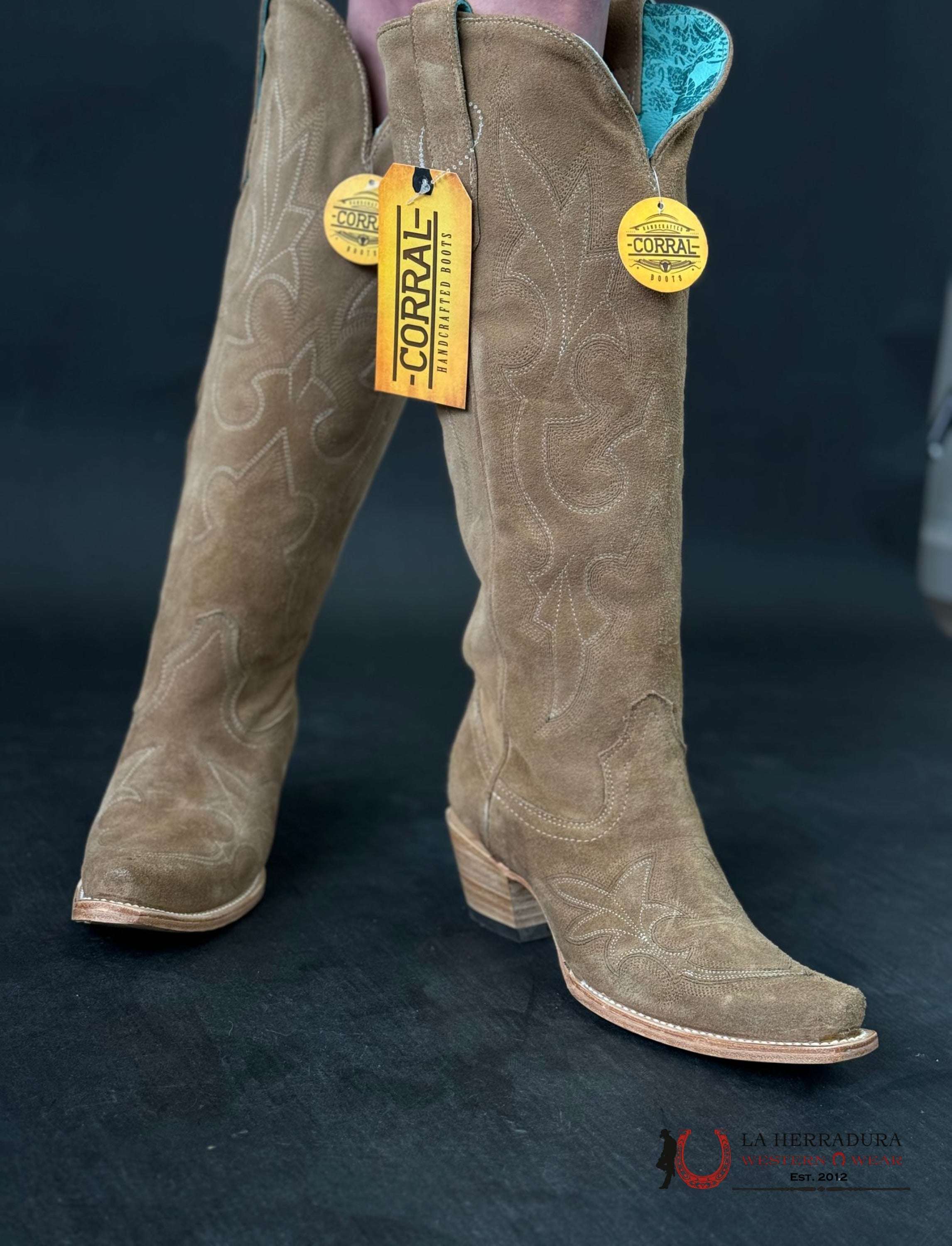 Corral Tall Boot Sand Suede Embroidery Botas Mujeres