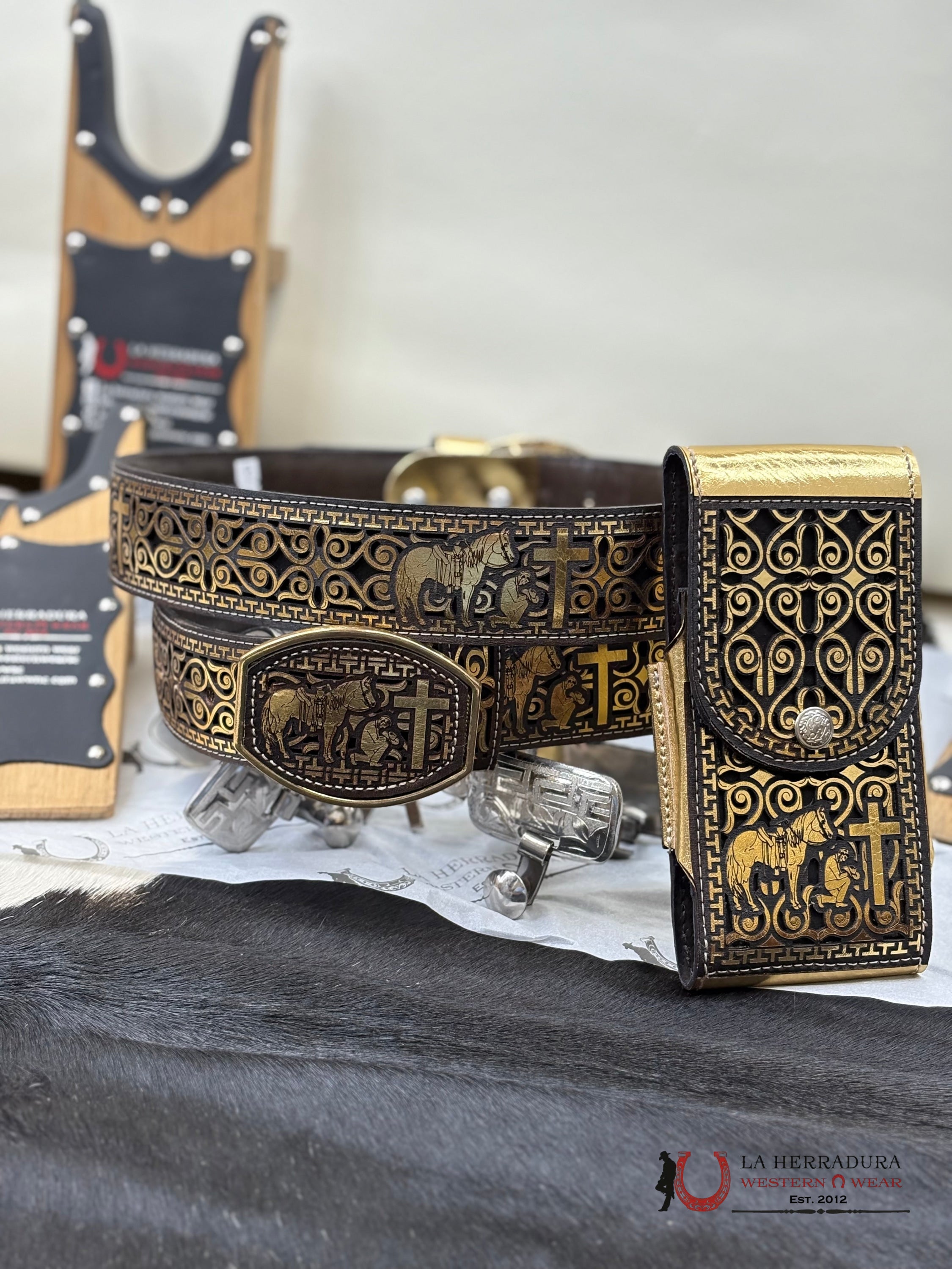 Cross 2 Inc Belt Gold/Black Cinturones Hombres