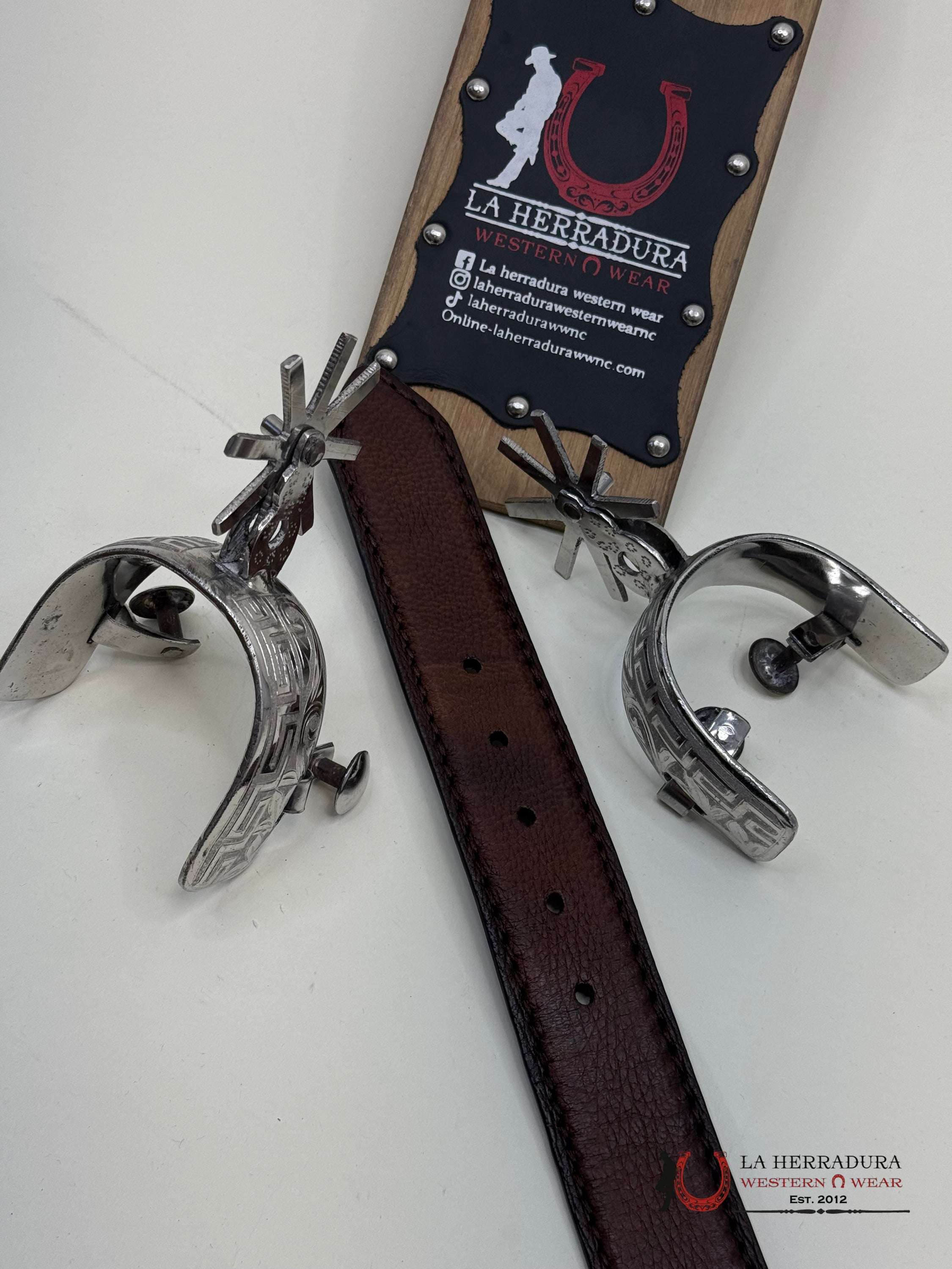 Cuadra Almond Deer Laser Belt Cinturones Hombres
