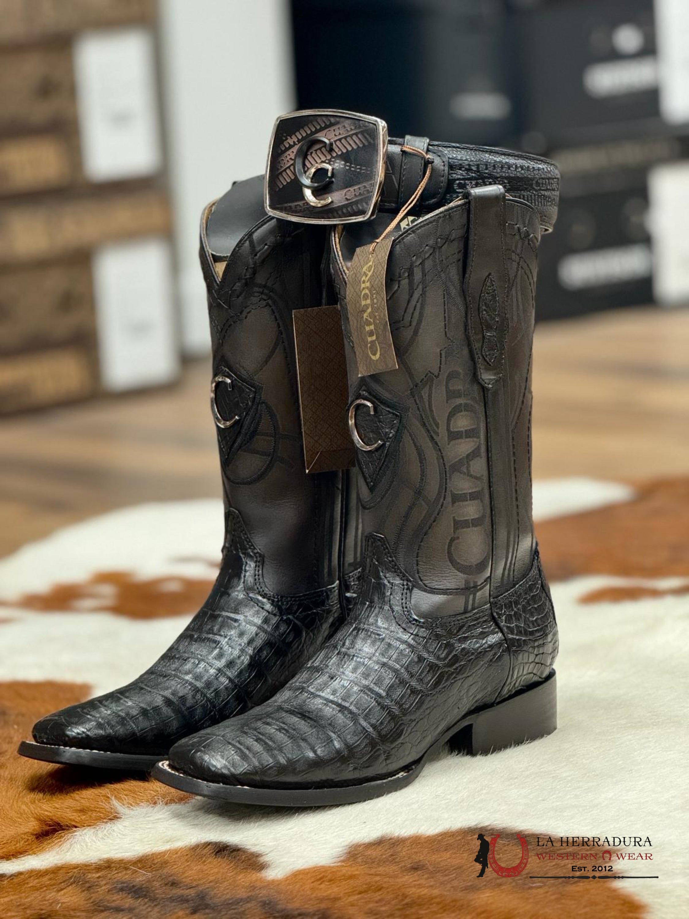 Cuadra Boot Fuscus Belly Caiman Black Square Toe Botas Hombres
