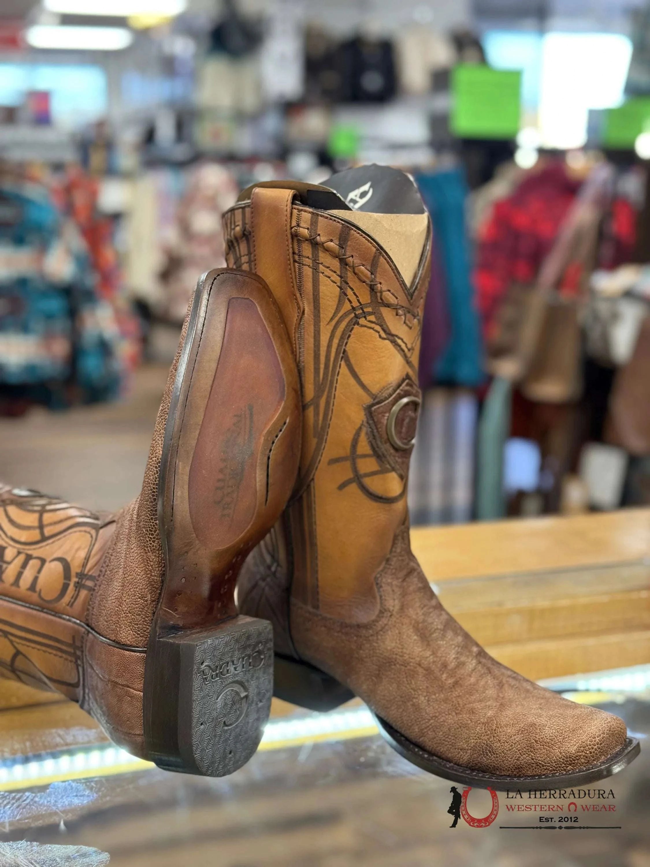 Cuadra Boots Elephant Arena Semi Square Toe Botas Hombres
