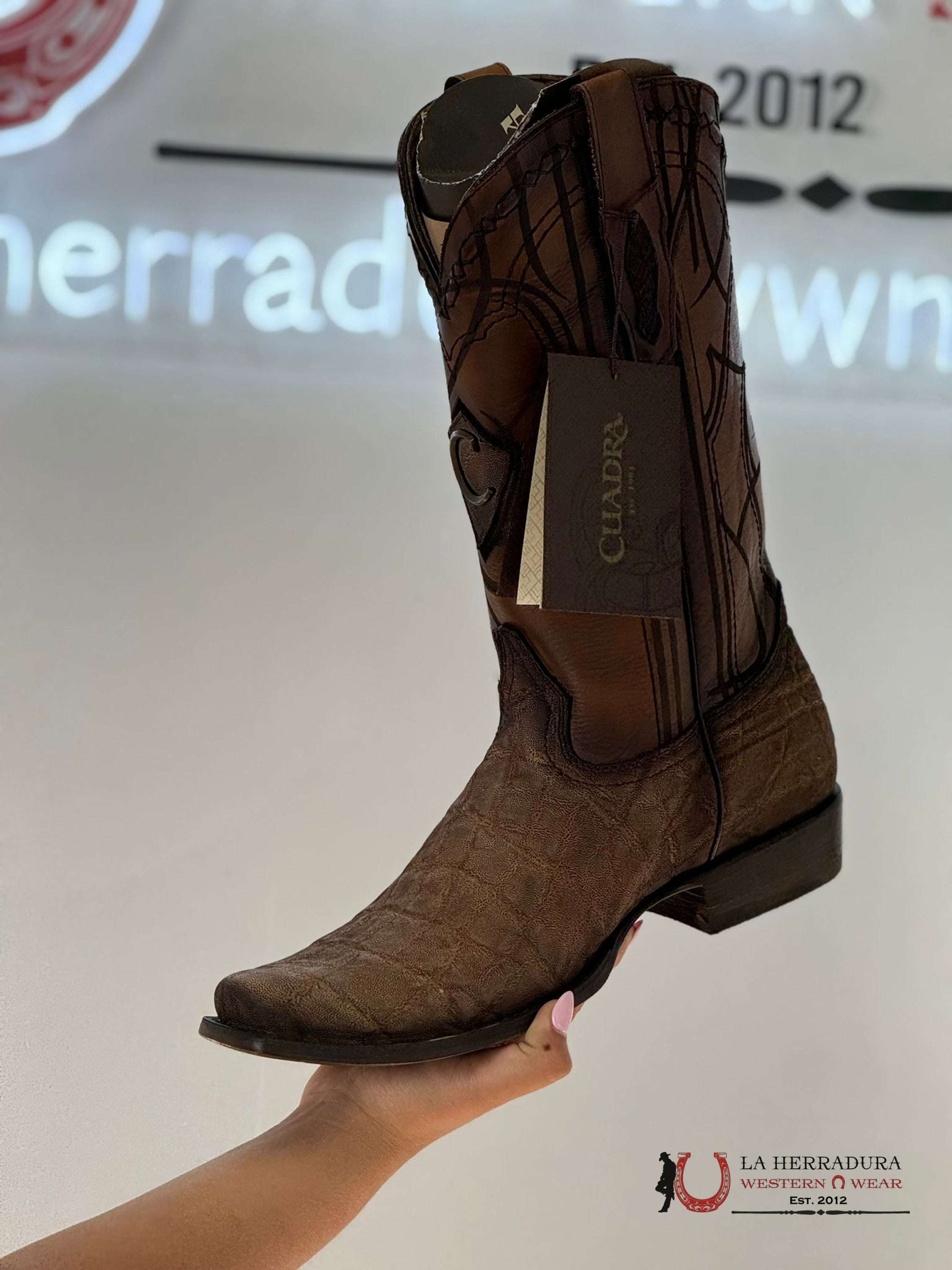 Cuadra Boots Elephant Arena Semi Square Toe Botas Hombres