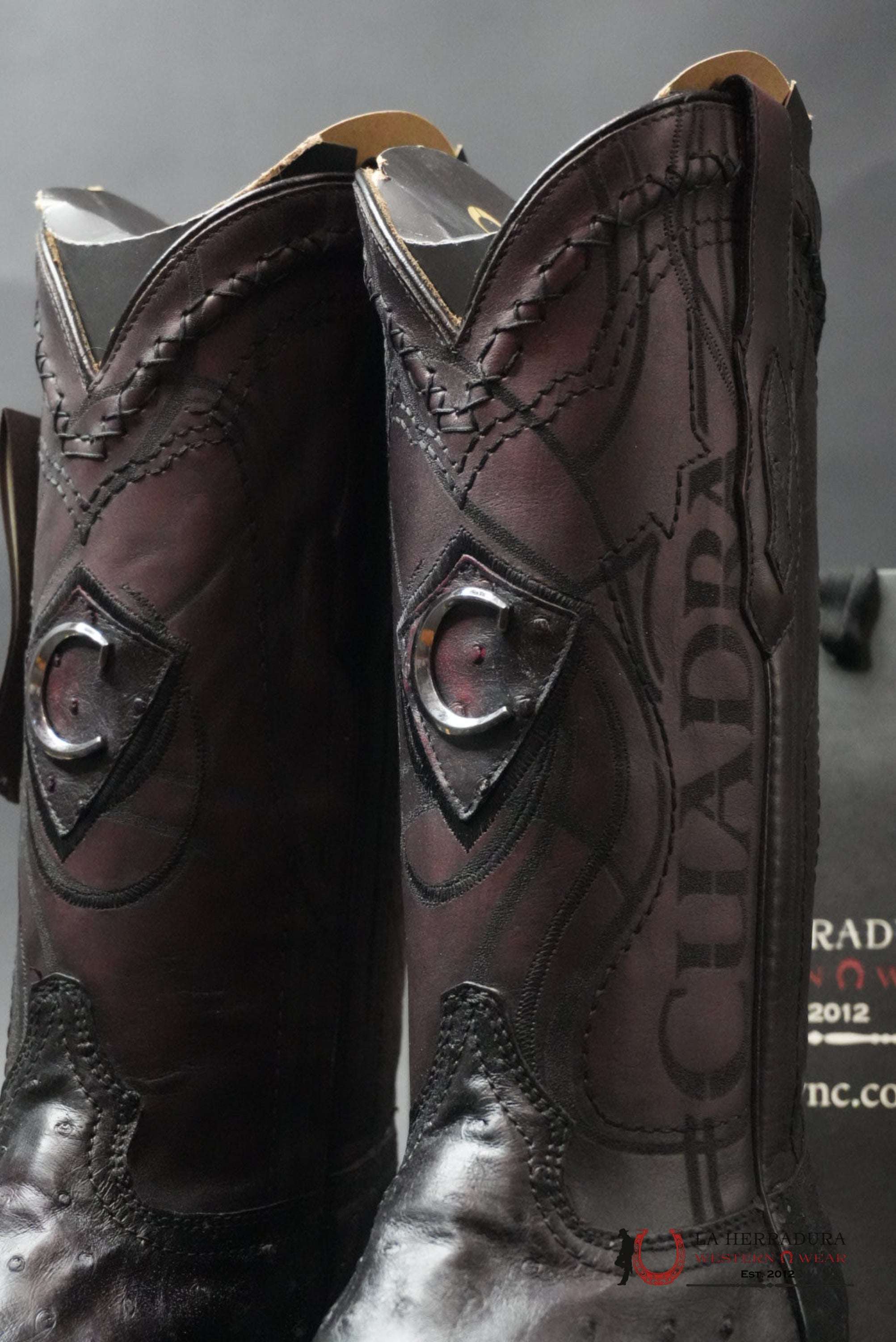 CUADRA BOOTS OSTRICH BLACKCHERRY LASER & EMBROIDERY SQUARE TOE