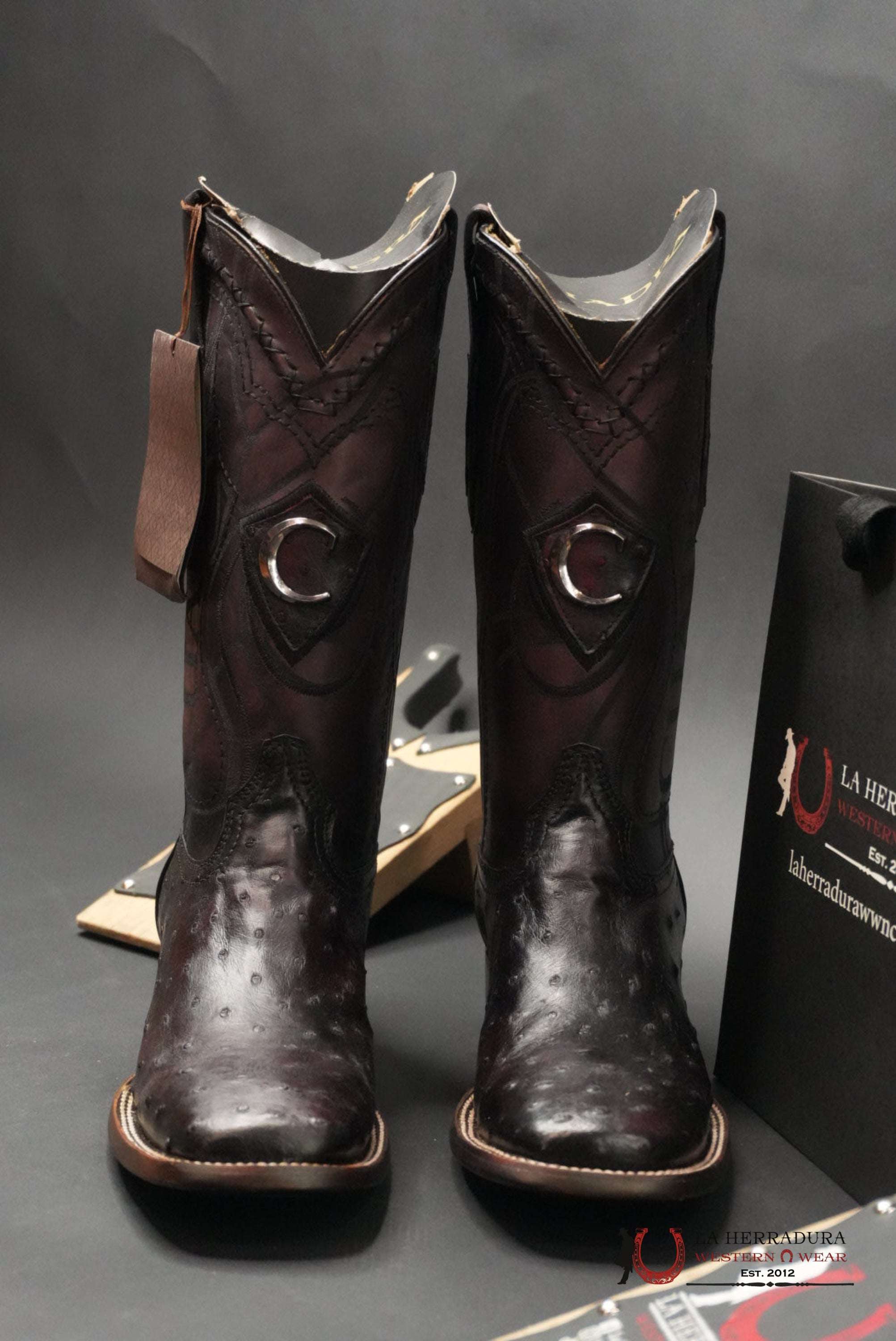 CUADRA BOOTS OSTRICH BLACKCHERRY LASER & EMBROIDERY SQUARE TOE