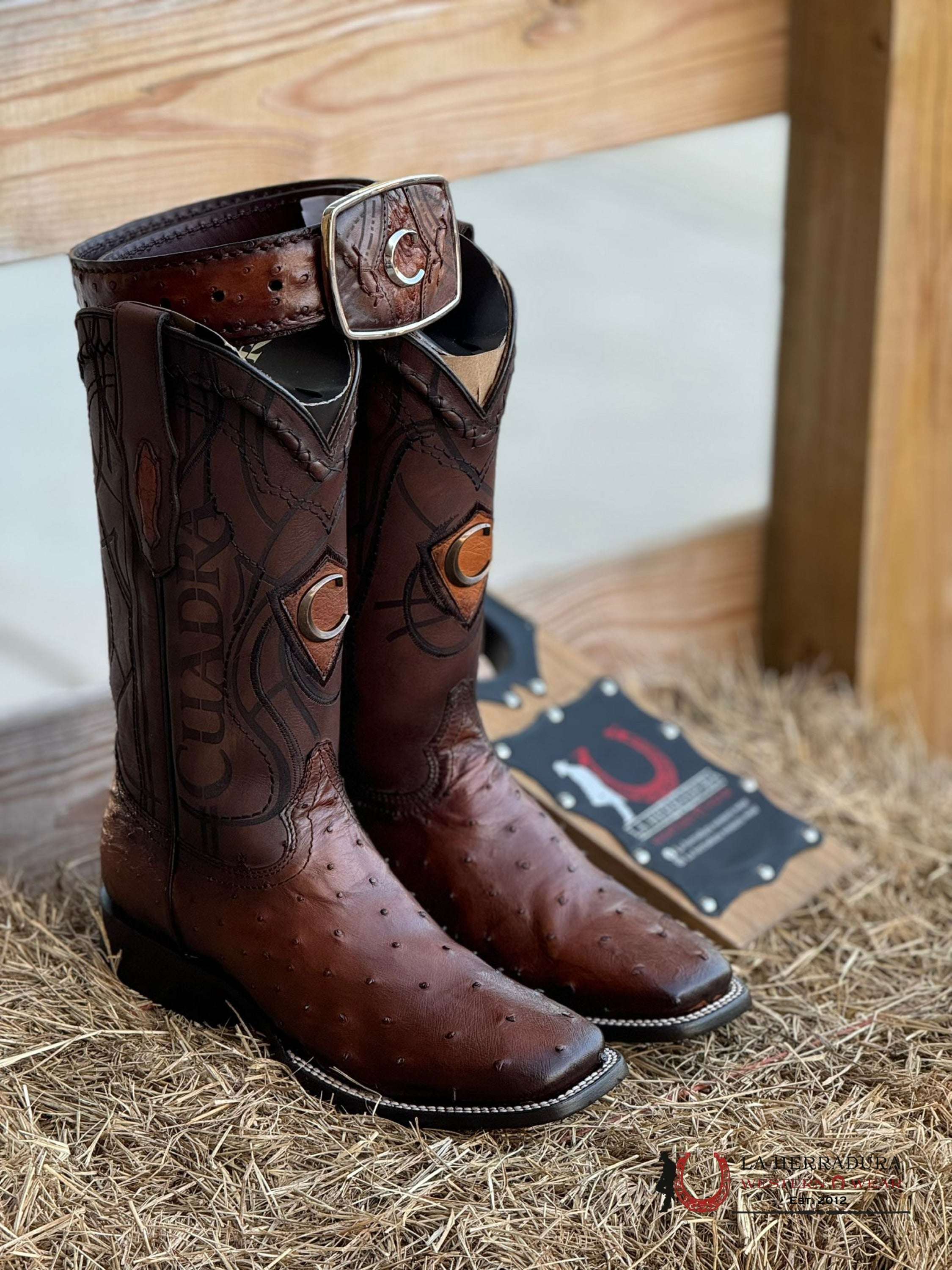 Cuadra Boots Ostrich Moroni Castaño Laser & Embroidery Square Toe