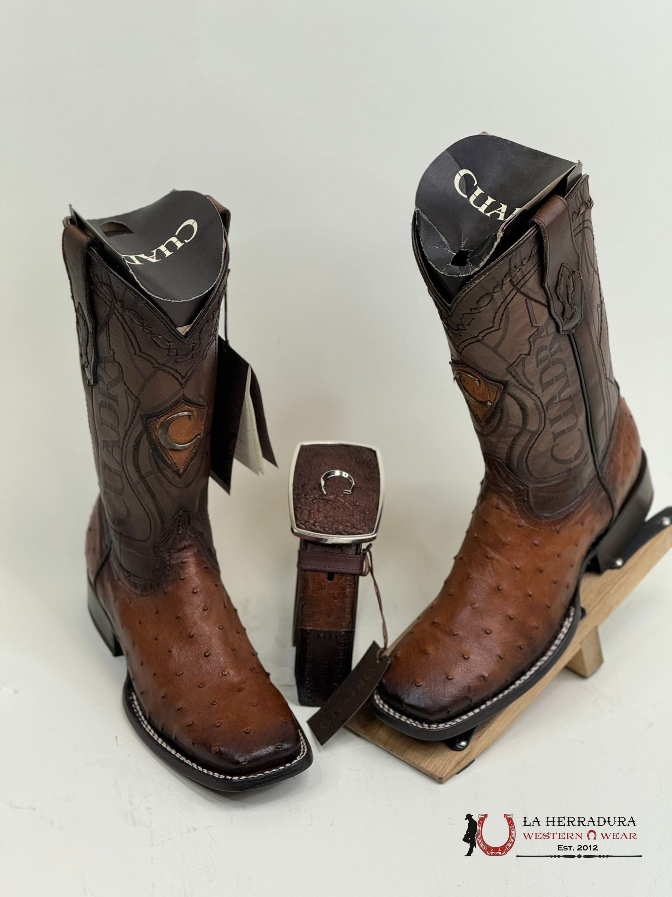 Cuadra Boots Ostrich Moroni Castaño Laser & Embroidery Square Toe