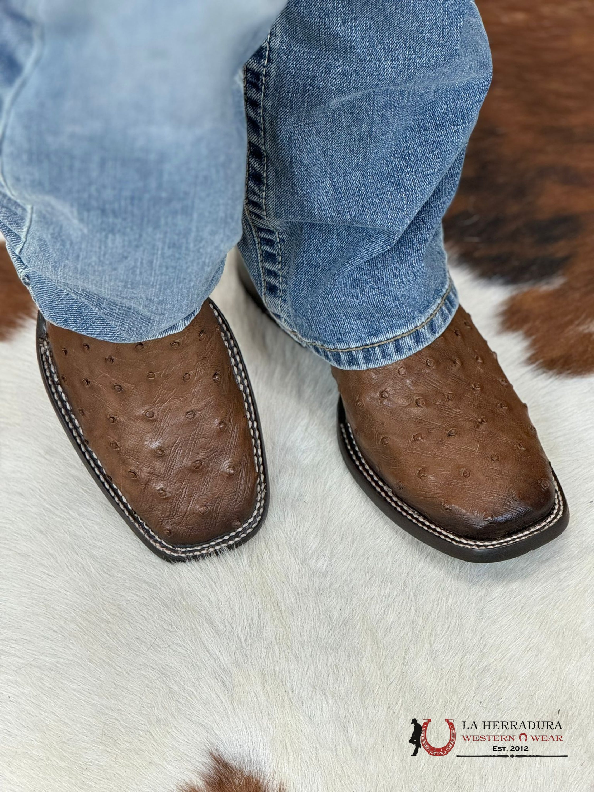 Cuadra Boots Ostrich Moroni Castaño Laser & Embroidery Square Toe