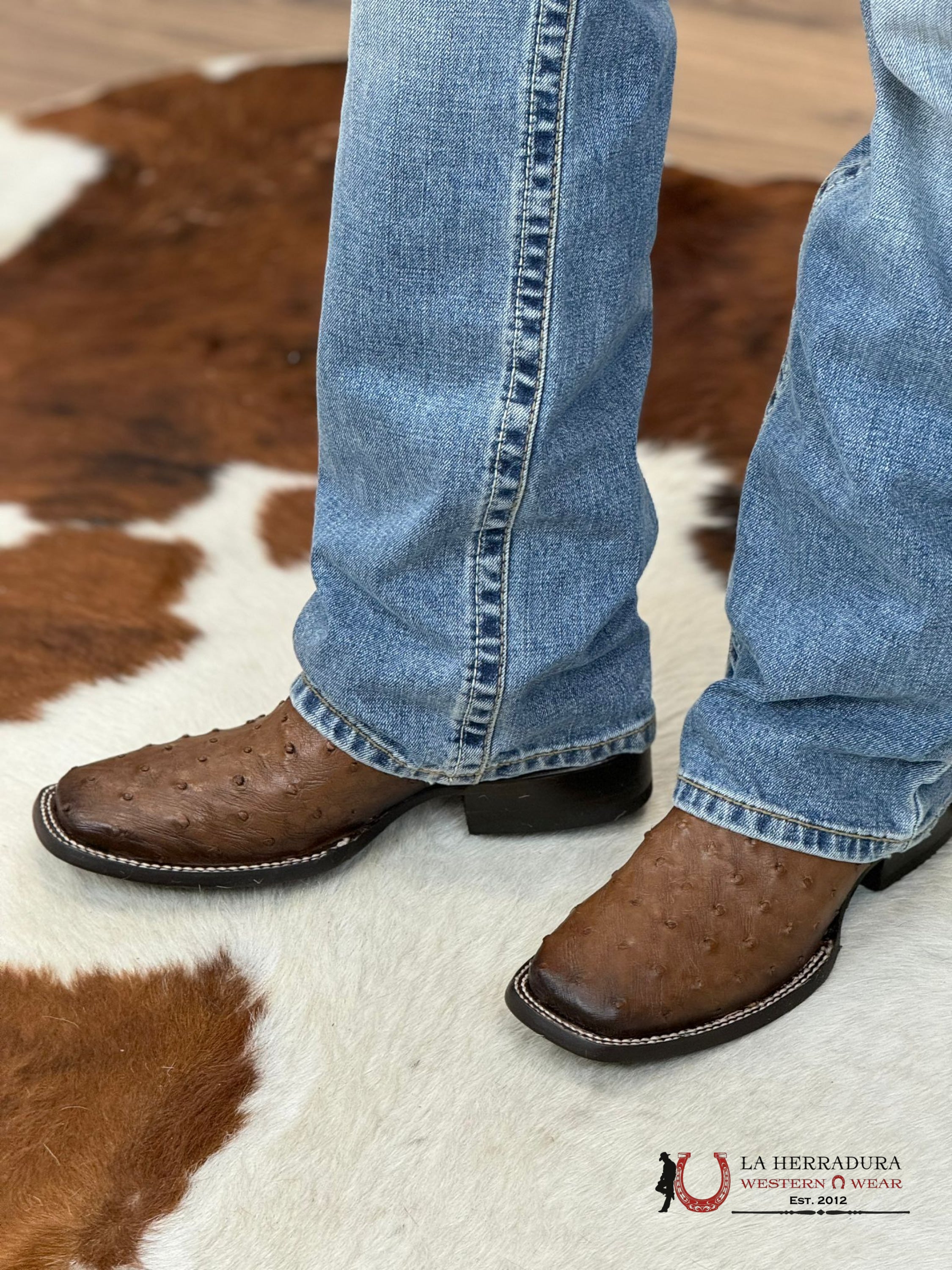 Cuadra Boots Ostrich Moroni Castaño Laser & Embroidery Square Toe