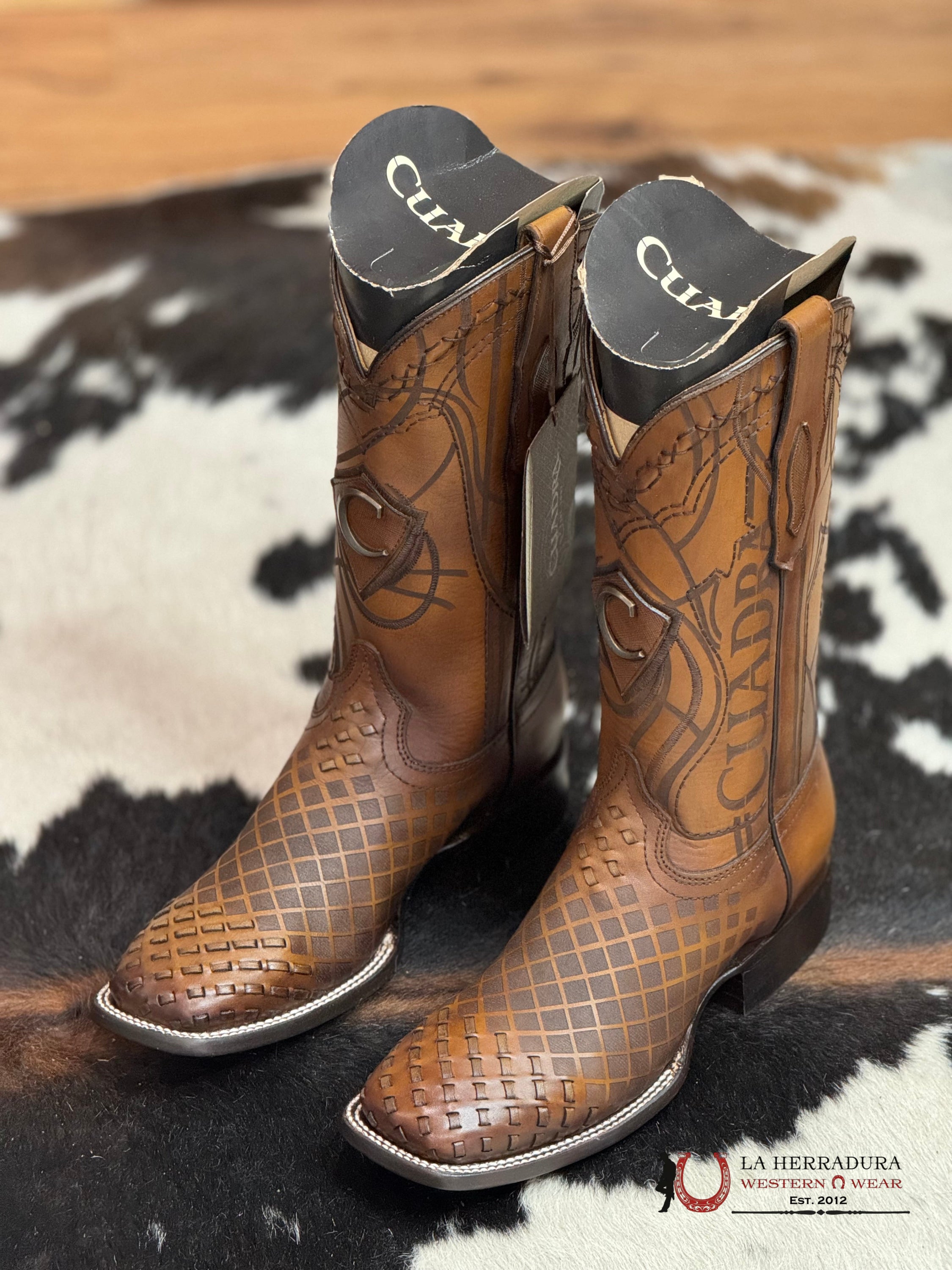 Cuadra Boots Sillero Over Honey Laser & Embroidery Woven Square Toe Botas Hombres