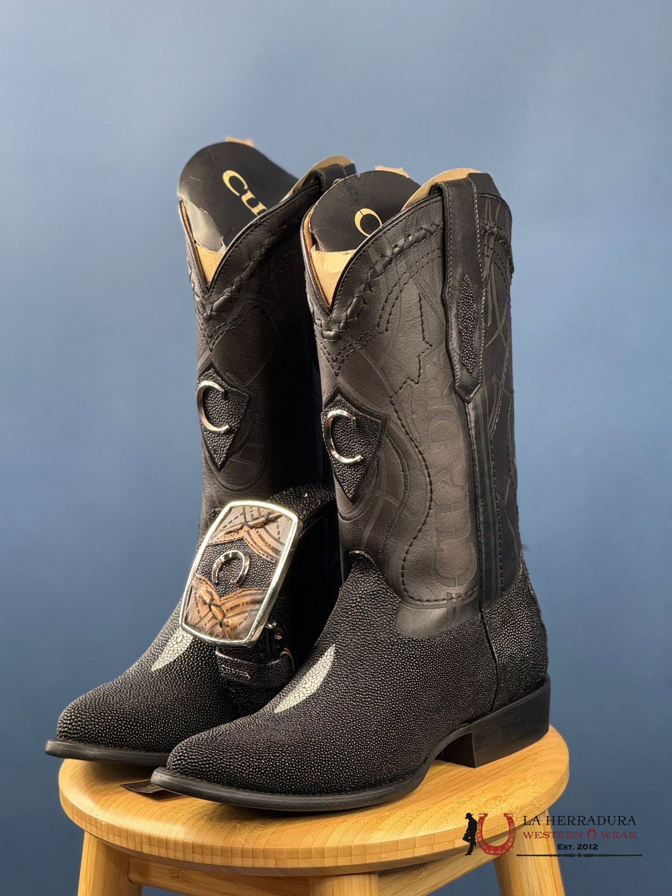 Cuadra Boots Stingray Black White Stone Round Toe Botas Hombres