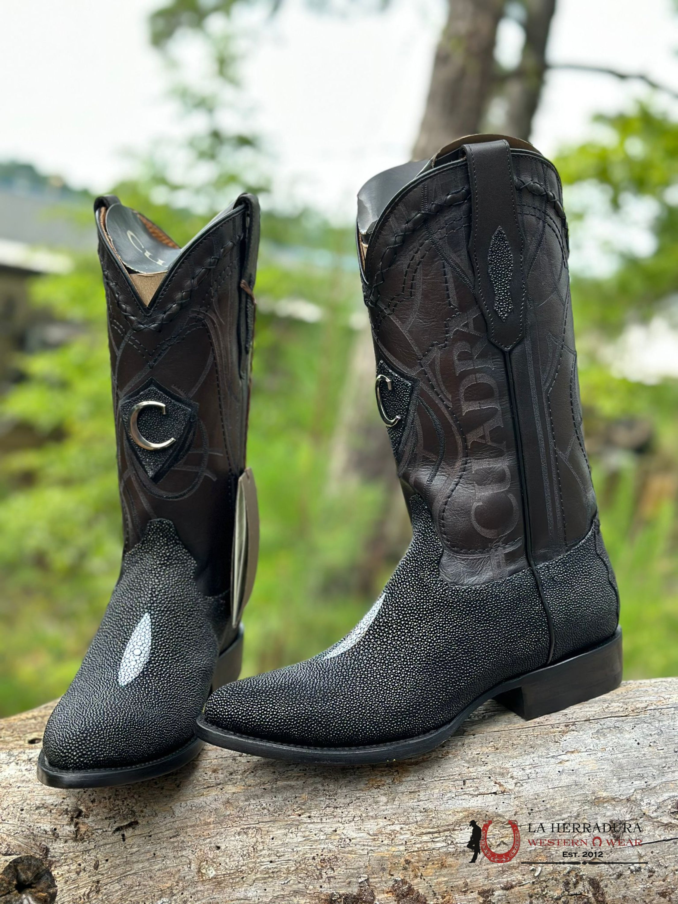 Cuadra Boots Stingray Black White Stone Round Toe Botas Hombres