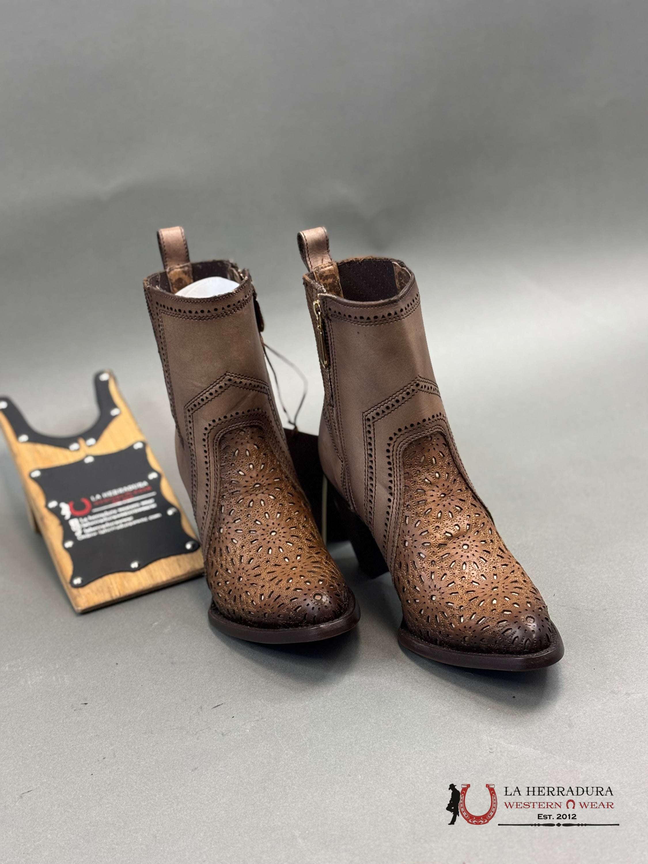 Cuadra Brown Western Crust Maple Leather Ankle Boots For Ladies Cu640 Botas Mujeres