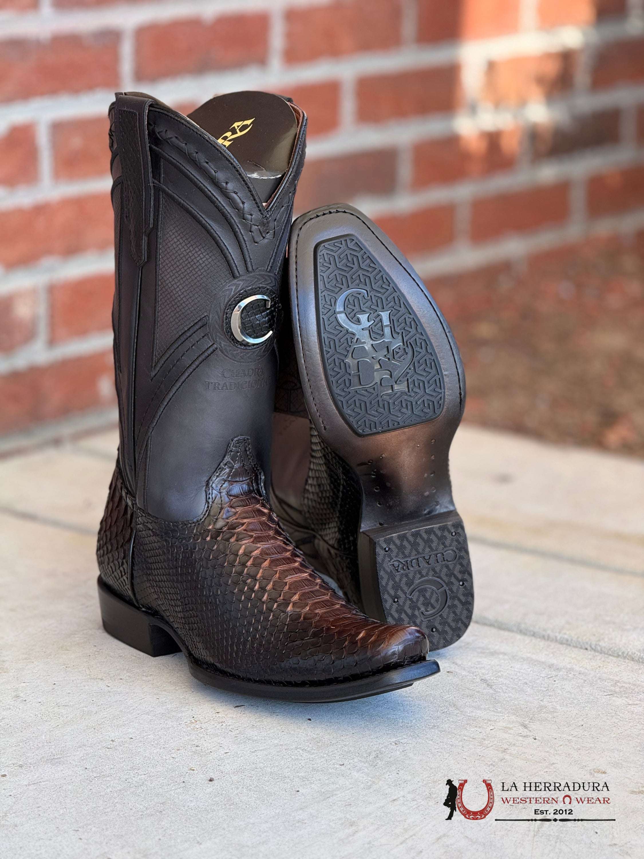 Cuadra Boots Python Back Libosa Negro/ Chocolate Embroidered & Laser& Woven Narrow Square