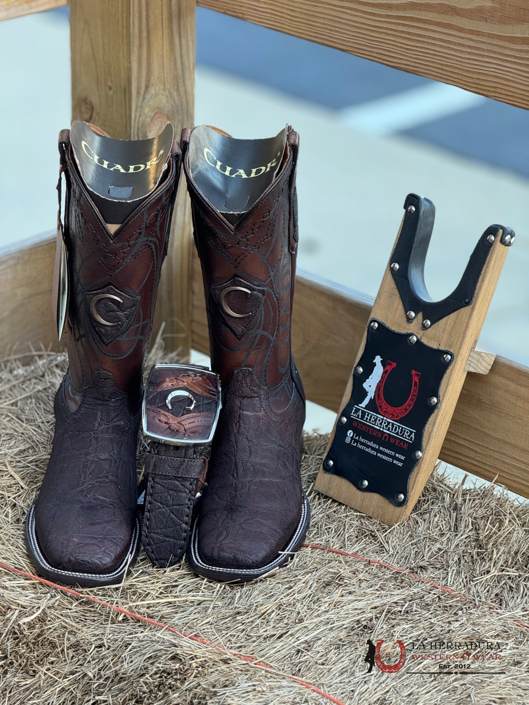 Cuadra Elefante Café Brown Láser & Embroidery Square Toe Boot Botas Hombres