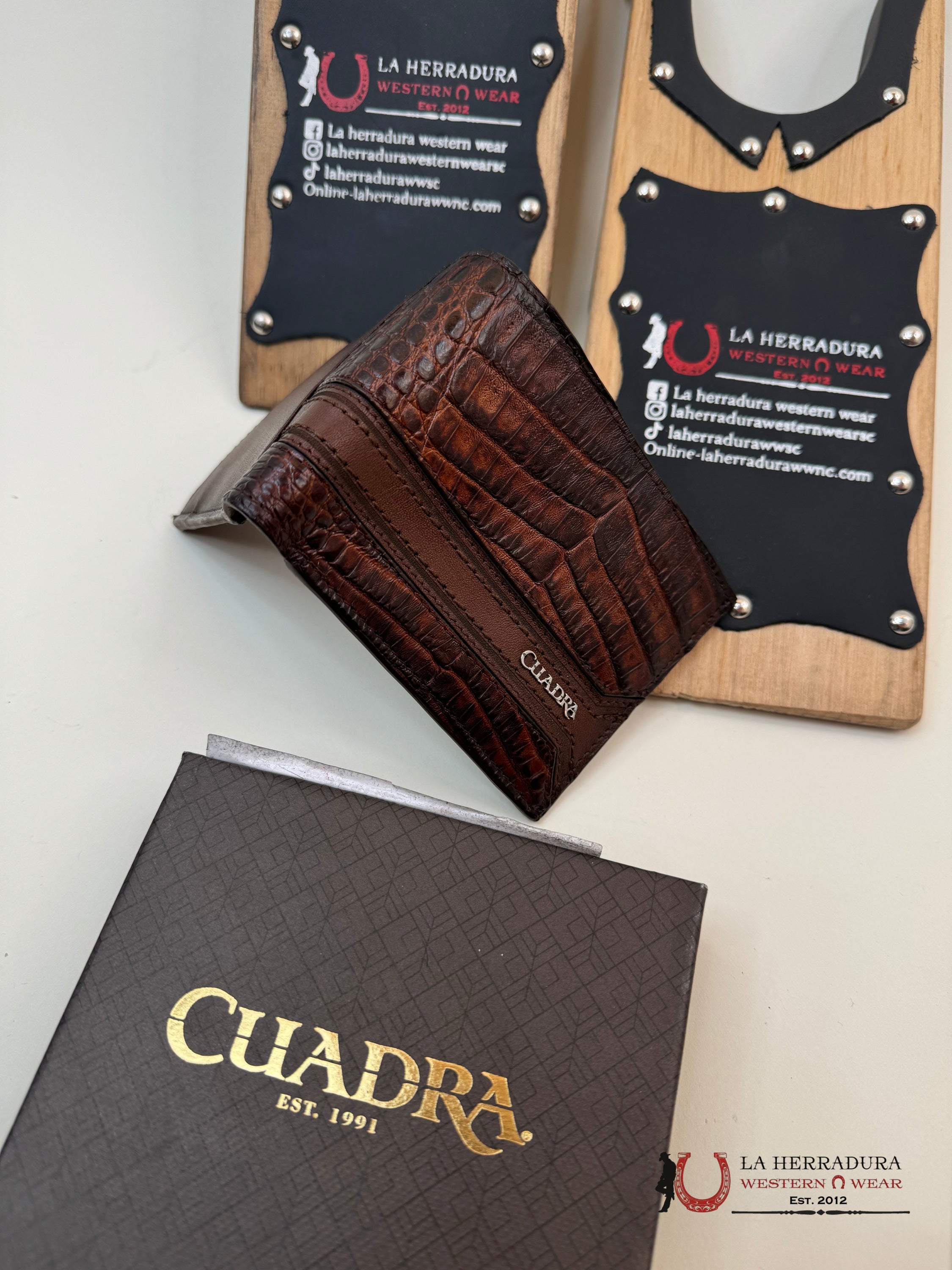 Cuadra Exotic Caiman Brown Wallet Accesorios