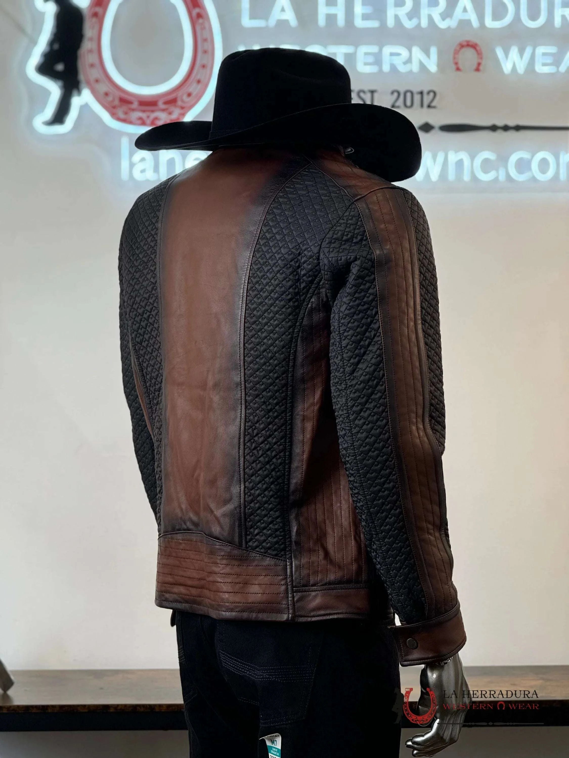 Cuadra Hand-Shaded Cordero Vic Flor Zipper Ropa Hombres