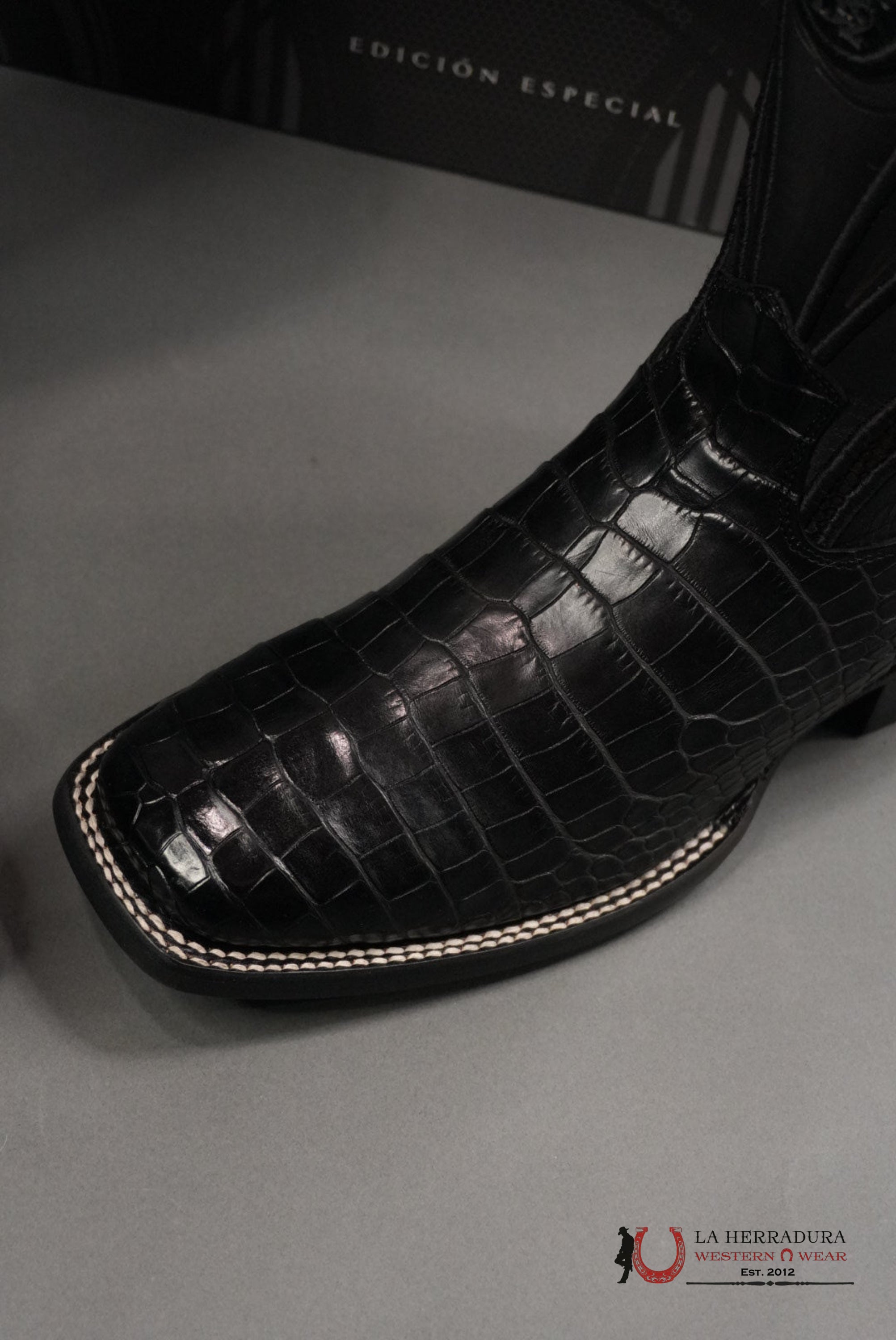 CUADRA IMPERIO BOOTS ALIGATOR/CAIMAN LIMITED EDITION BLACK SQUARE TOE (EE) BOTAS HOMBRES