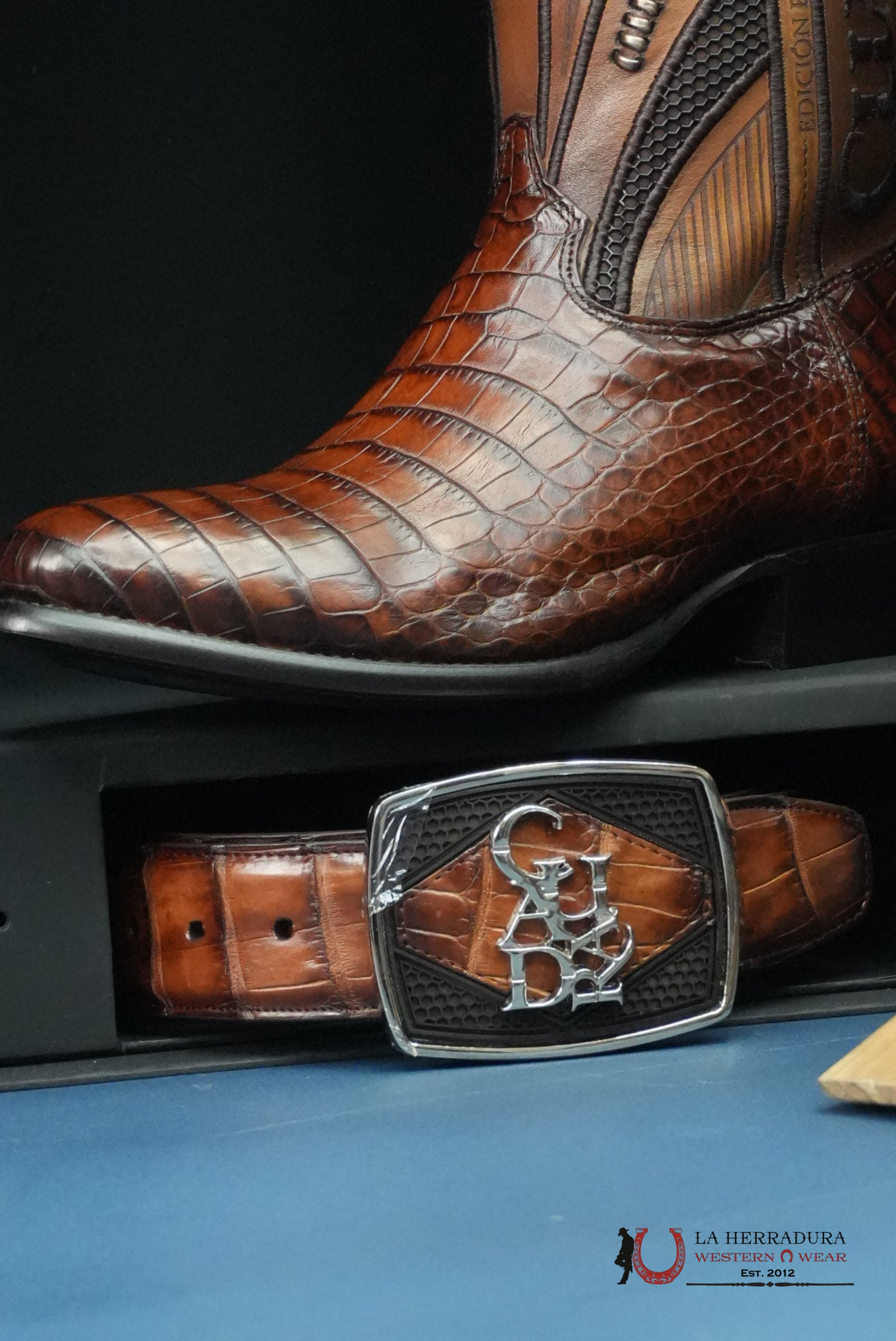 CUADRA IMPERIO BOOTS ALLIGATOR LIMITED EDTION BROOKLYN OVAL TOE BOTAS HOMBRES