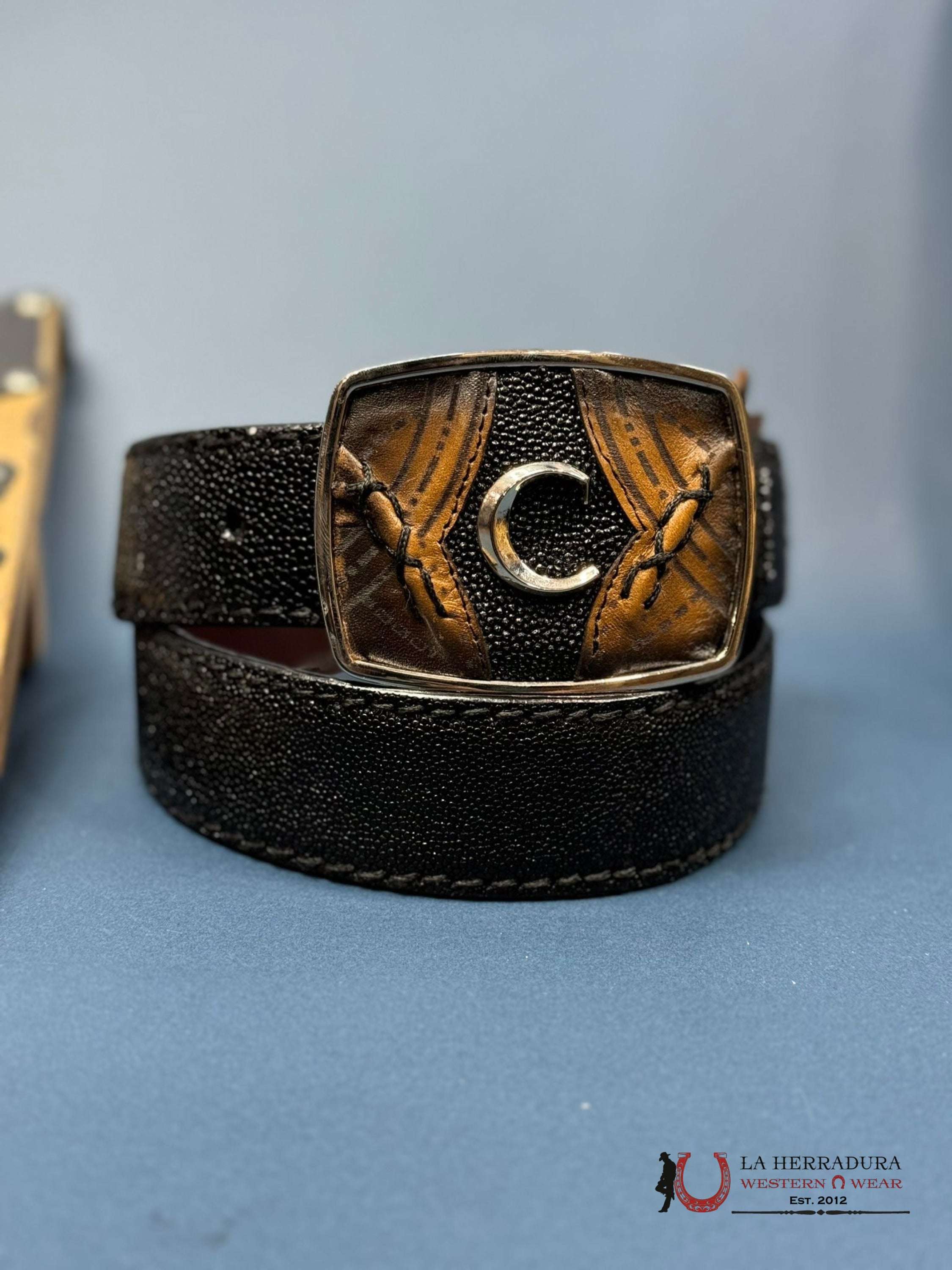 Cuadra Mantarraya Black Belt Cinturones Hombres