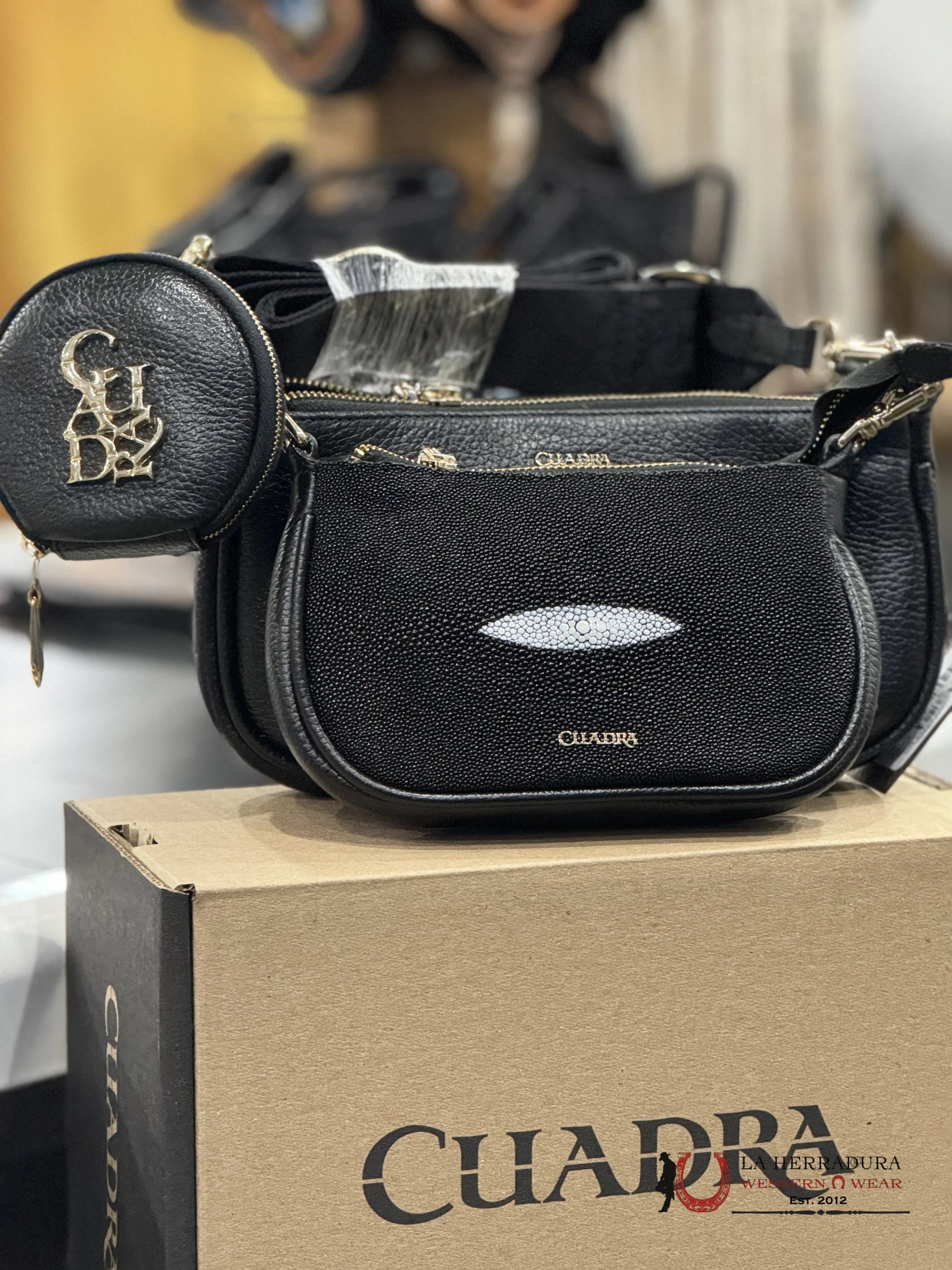 Cuadra Mantarraya Black Stingrey 3In1 Zipper Bag Ropa Mujeres