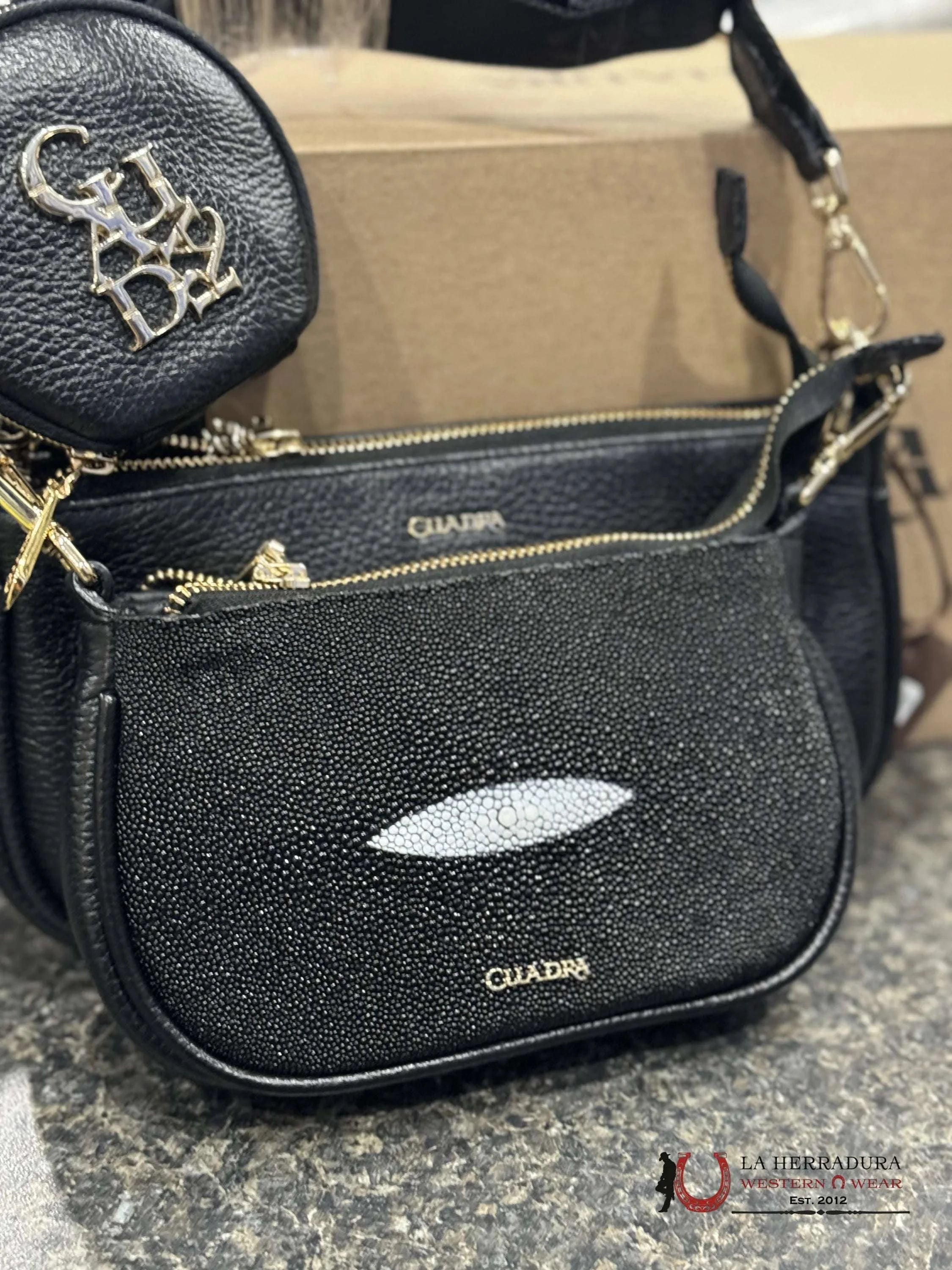 Cuadra Mantarraya Black Stingrey 3In1 Zipper Bag Ropa Mujeres
