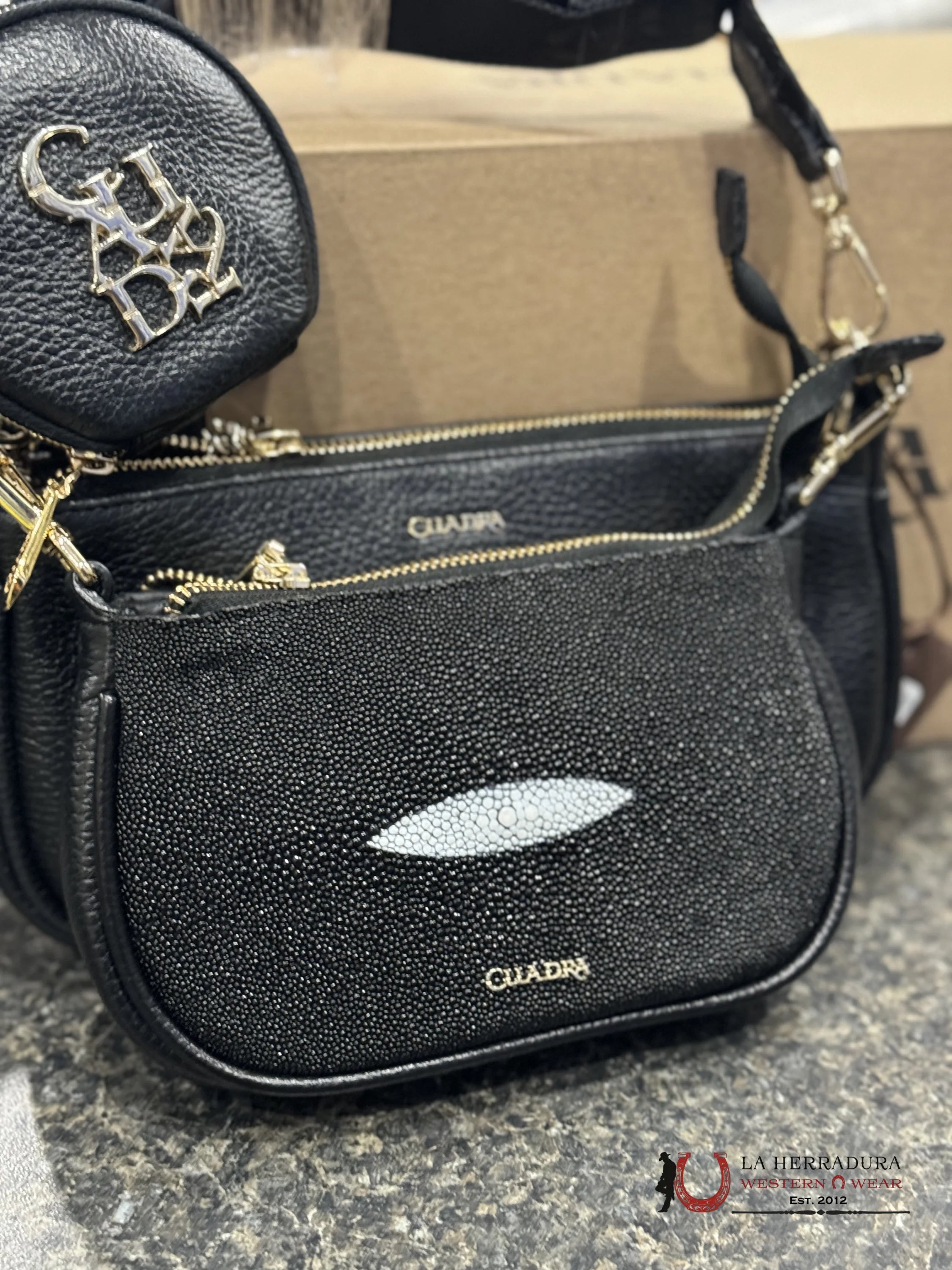 Cuadra Mantarraya Black Stingrey 3In1 Zipper Bag Ropa Mujeres