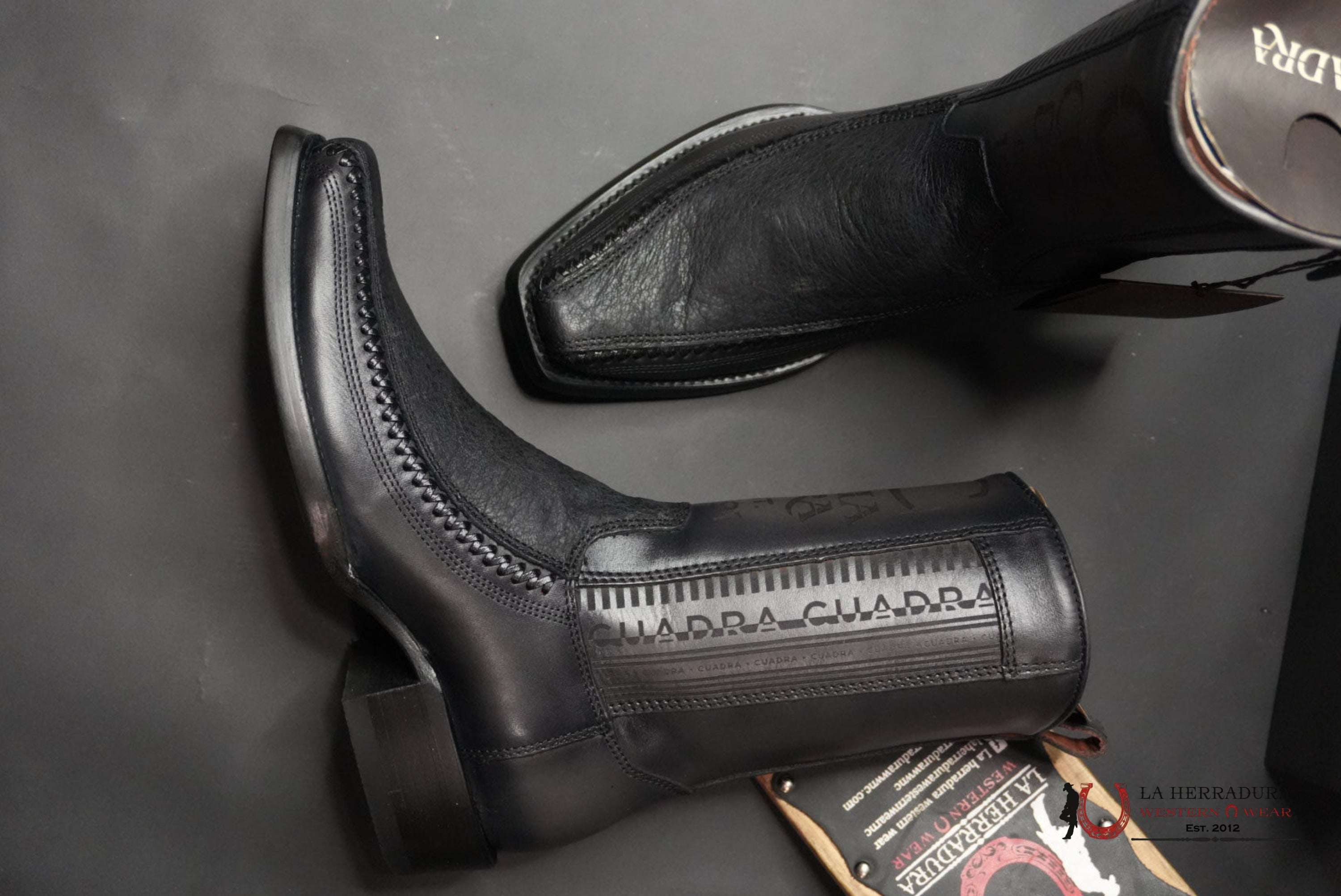CUADRA SHORT BOOT ELEFANTE DUSTY BLACK LASER & WOVEN NARROW SQUARE TOE BOTAS HOMBRES