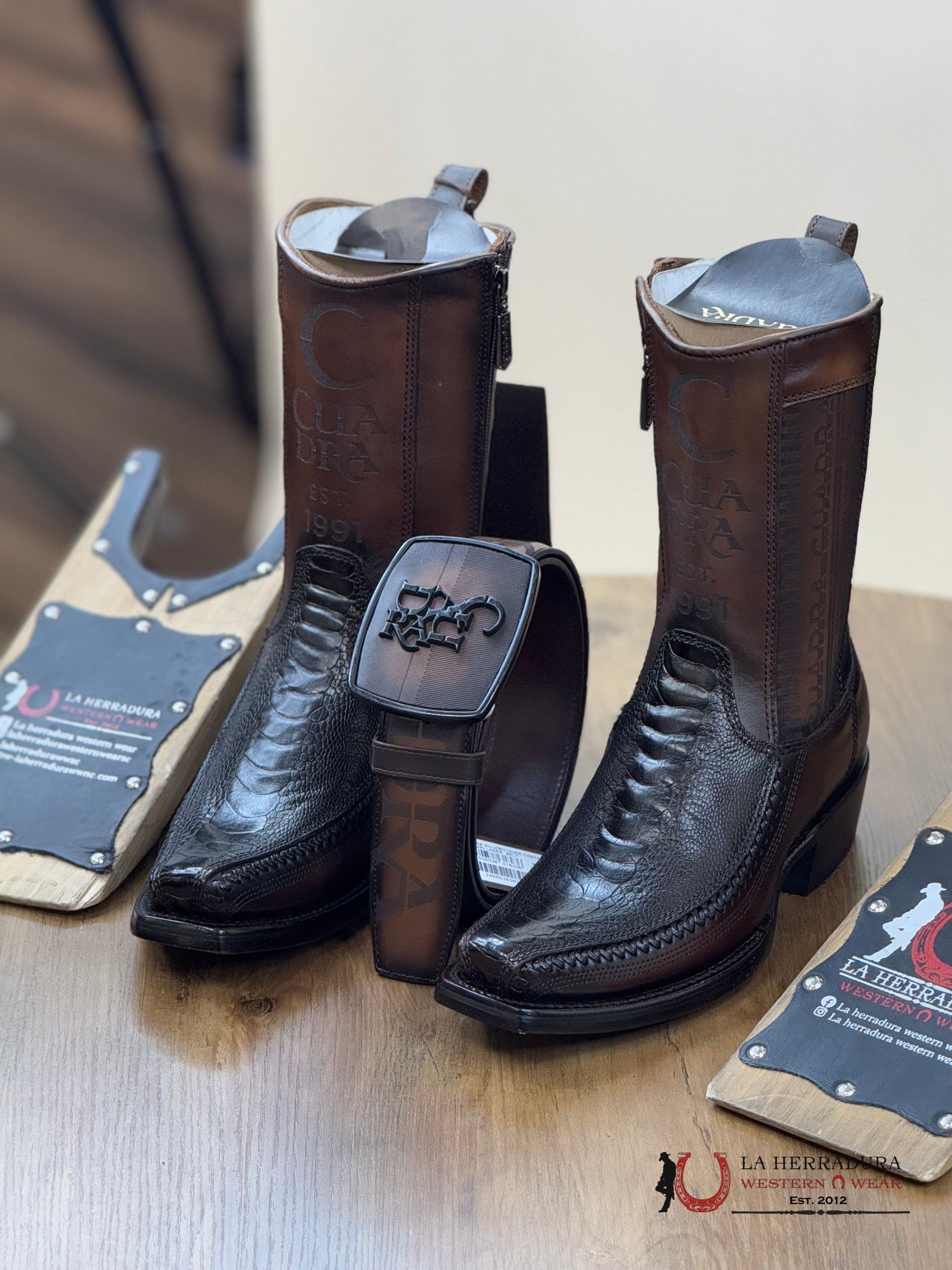 Cuadra Short Boot Ostrich Leg Laser & Woven Narrow Square Toe Pata De Avestruz- 1J2Kpt Botas Hombres