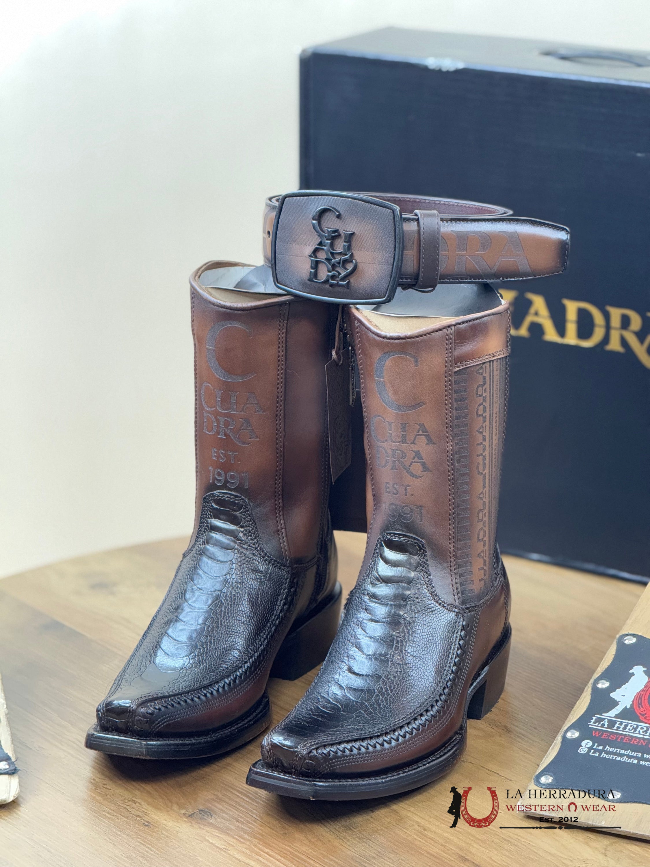 Cuadra Short Boot Ostrich Leg Laser & Woven Narrow Square Toe Pata De Avestruz- 1J2Kpt Botas Hombres