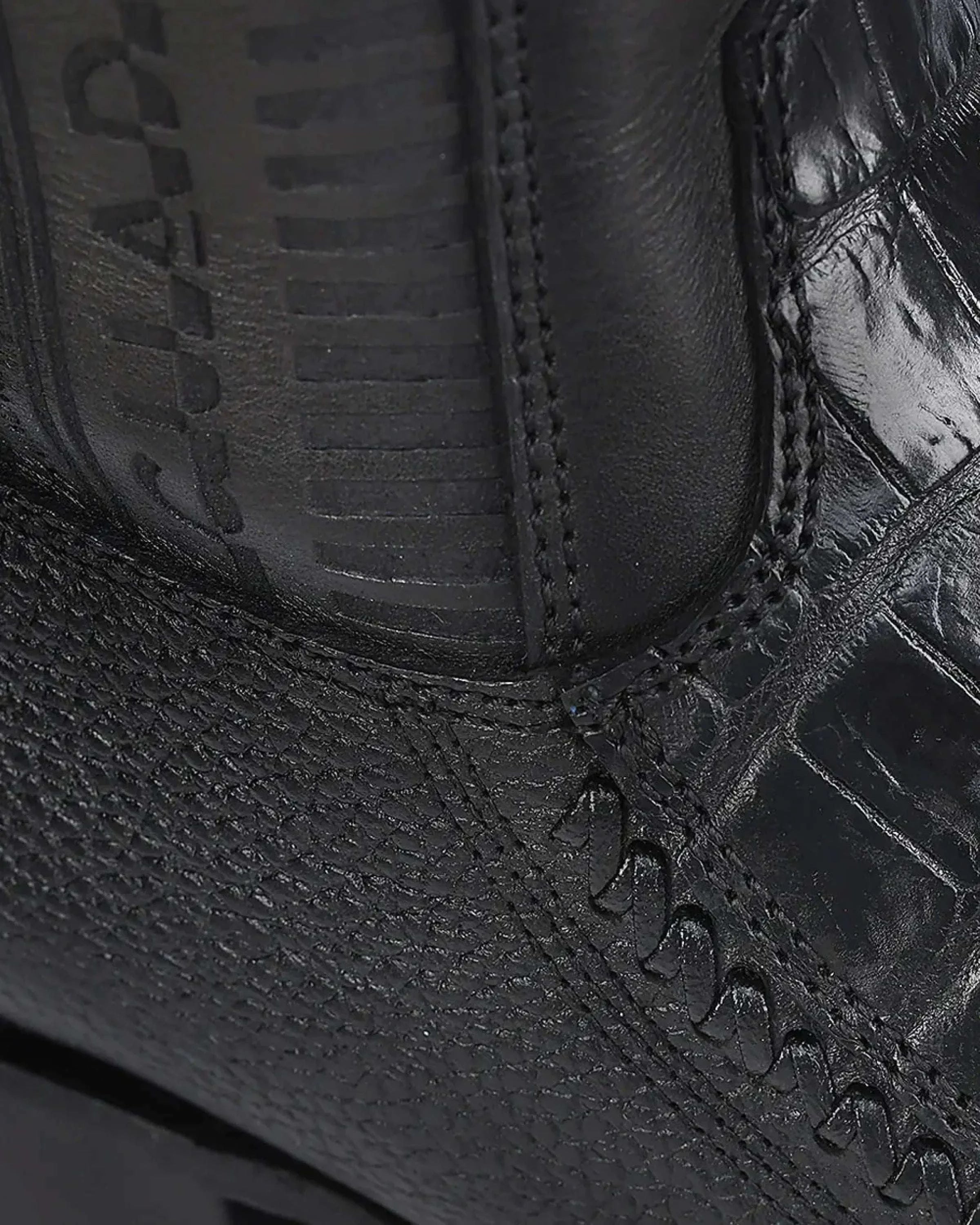 CUADRA SHORT BOOT PLUNGE BLACK COLA CAIMAN LASER & WOVEN NARROW SQUARE TOE - CU805 BOTAS HOMBRES