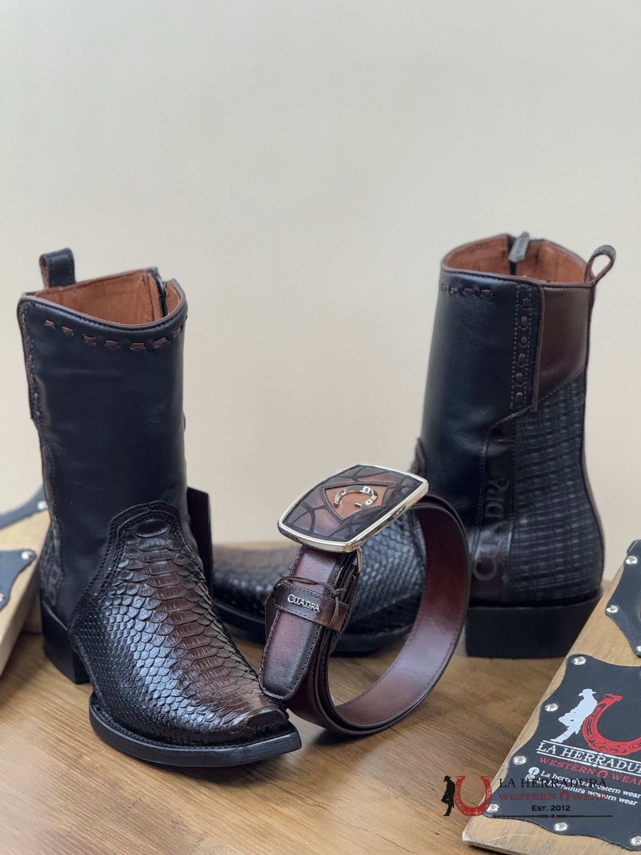 Cuadra Short Boot Python Lisboa Black Narrow Toe- 1J2Dph Botas Hombres