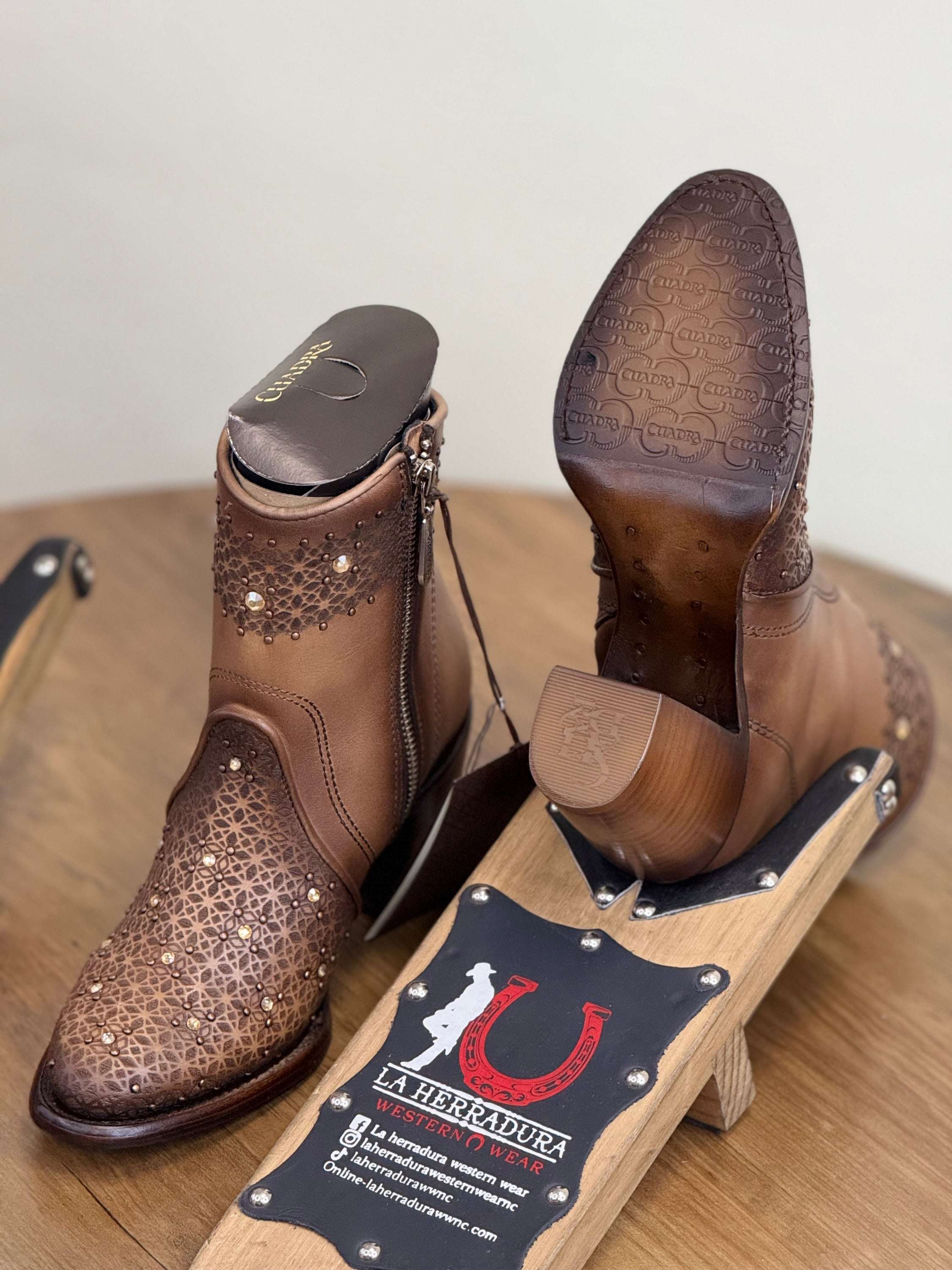 Cuadra Short Boot Res Crust Arena Brown Cu773 Botas Mujeres