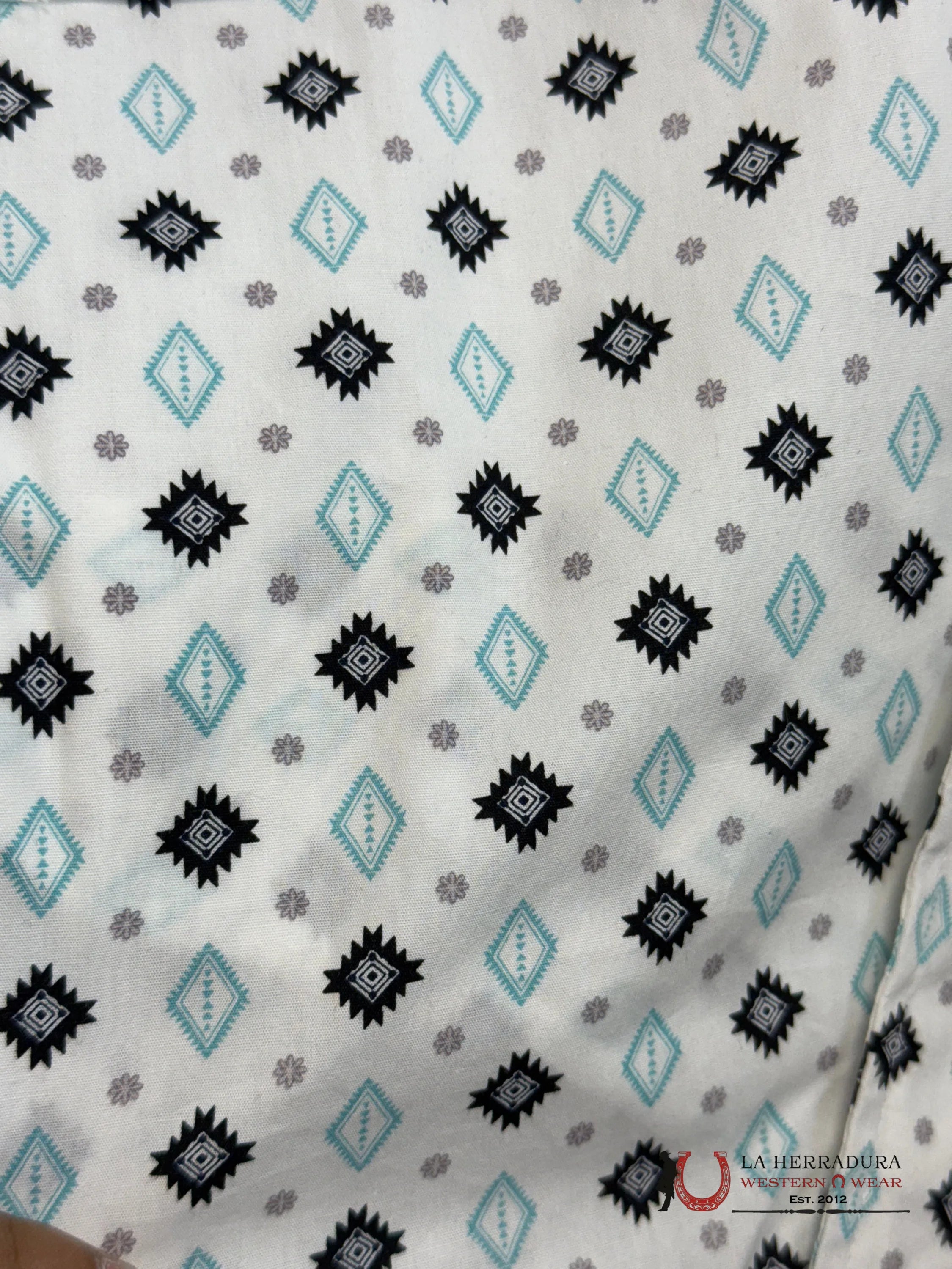 CUERO LINE MEN’S WHITE/BLUE LONG SLEEVE STRIPED AZTEC PRINT ROPA HOMBRES