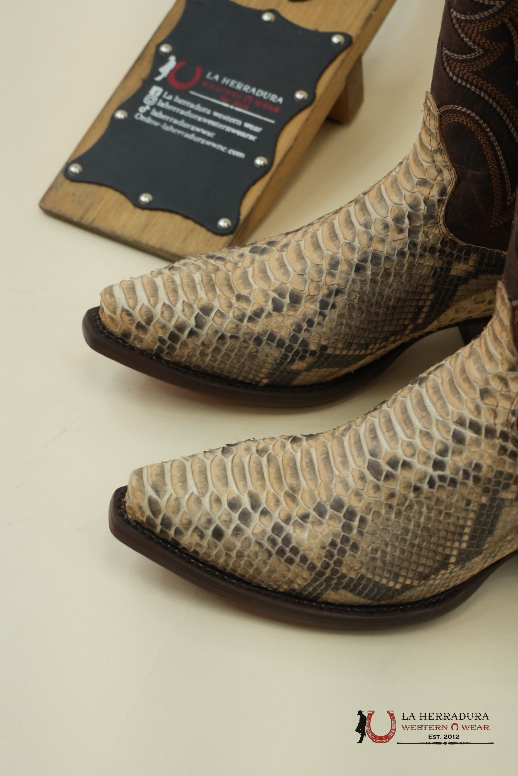 DAN POST SAND/BROWN PYTHON STRURGIS BOOT MENS BOTAS MUJERES