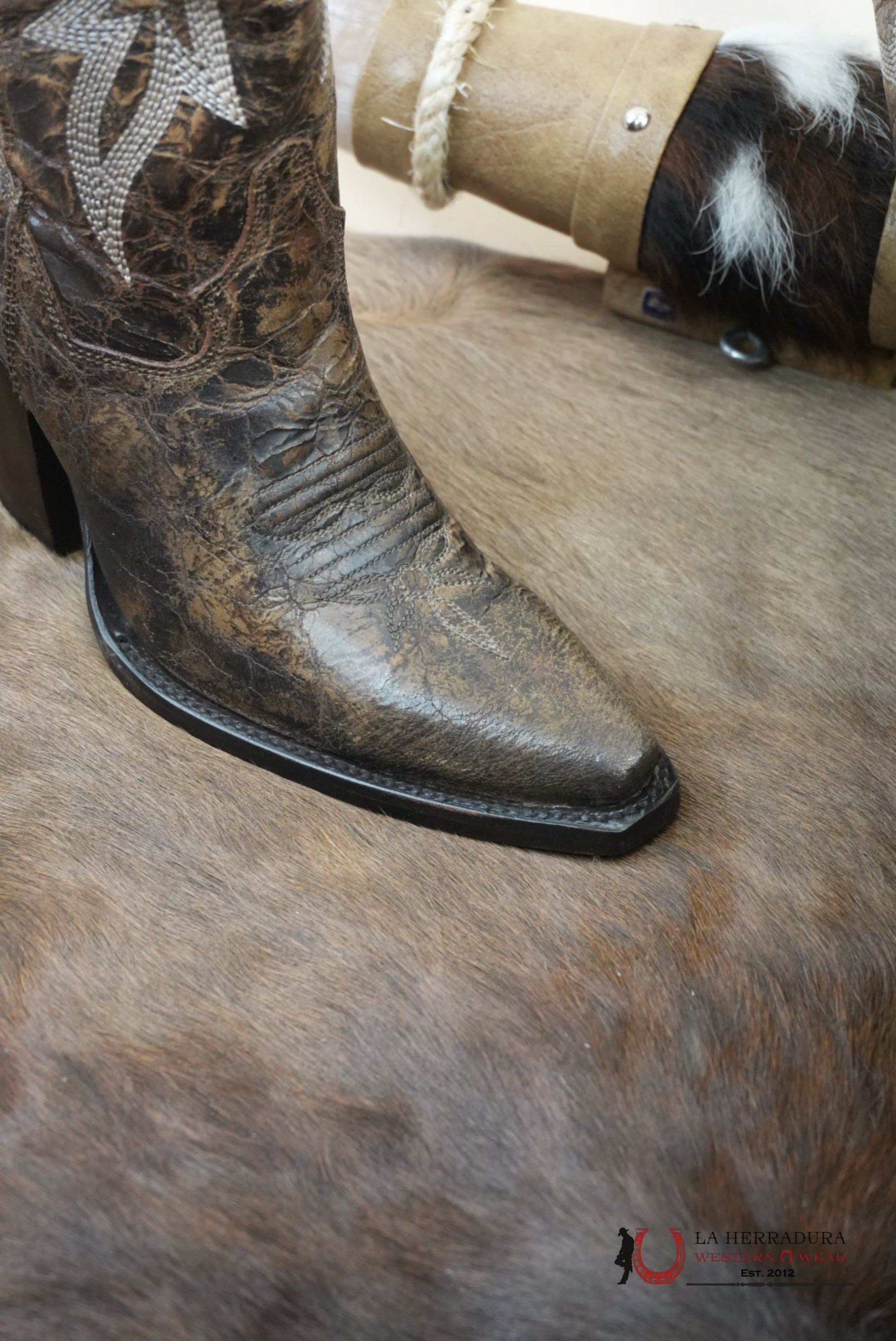 DAN POST BROWN JILTED LEATHER SNIP TOE TALL BOOT WOME BOTAS MUJERES