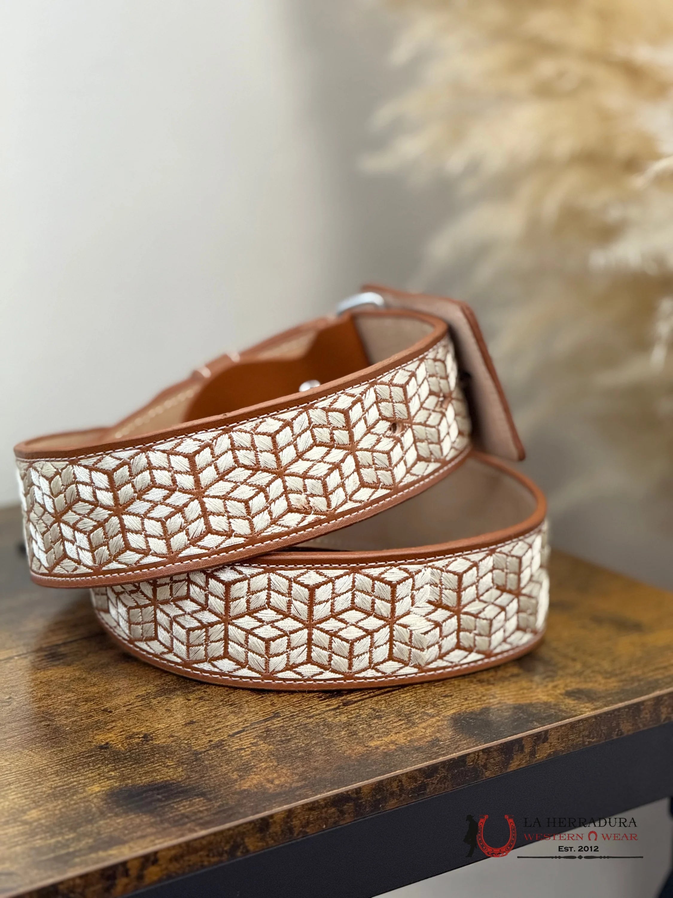 D’CLASSICOS BROWN EMBROIDERED BELT CINTURONES HOMBRES