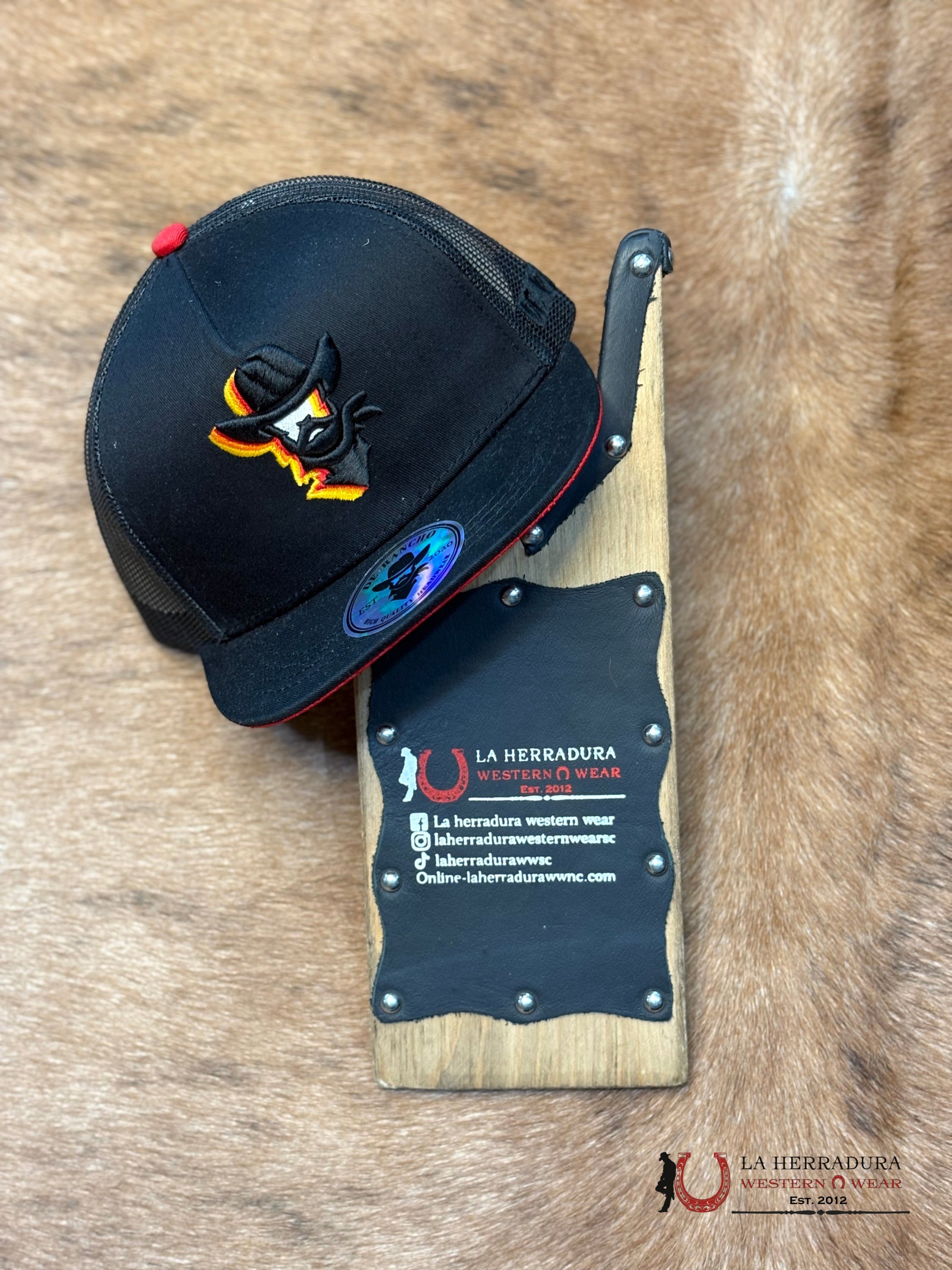 DE RANCHO kids BLACK AND YELLOW CAPS MENS GORRAS HOMBRES