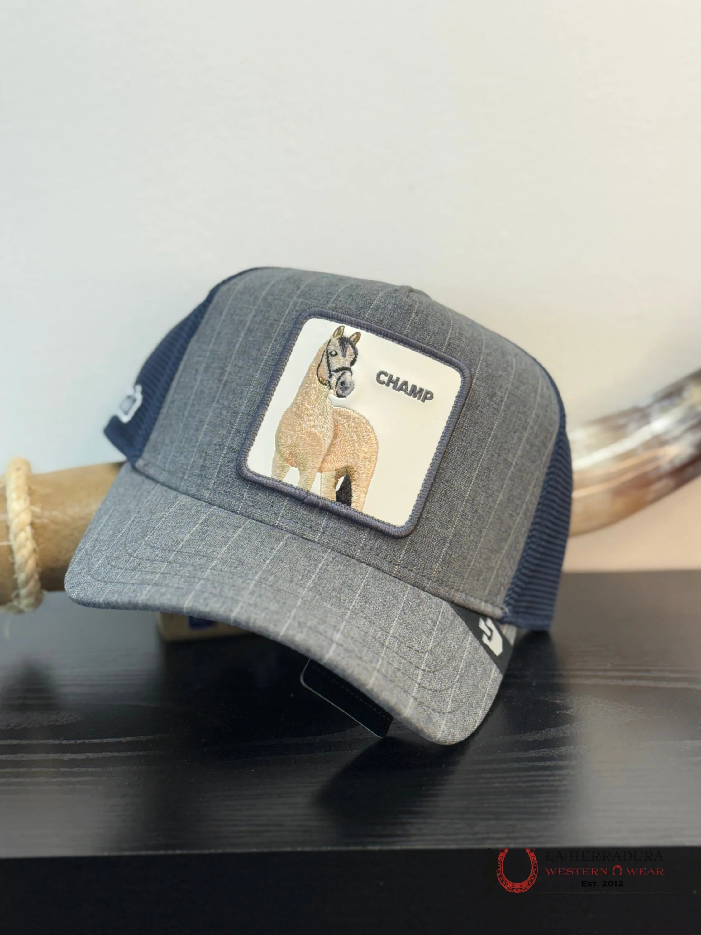 EXOTIC ANIMAL Style SUITED CHAMP COW CAP