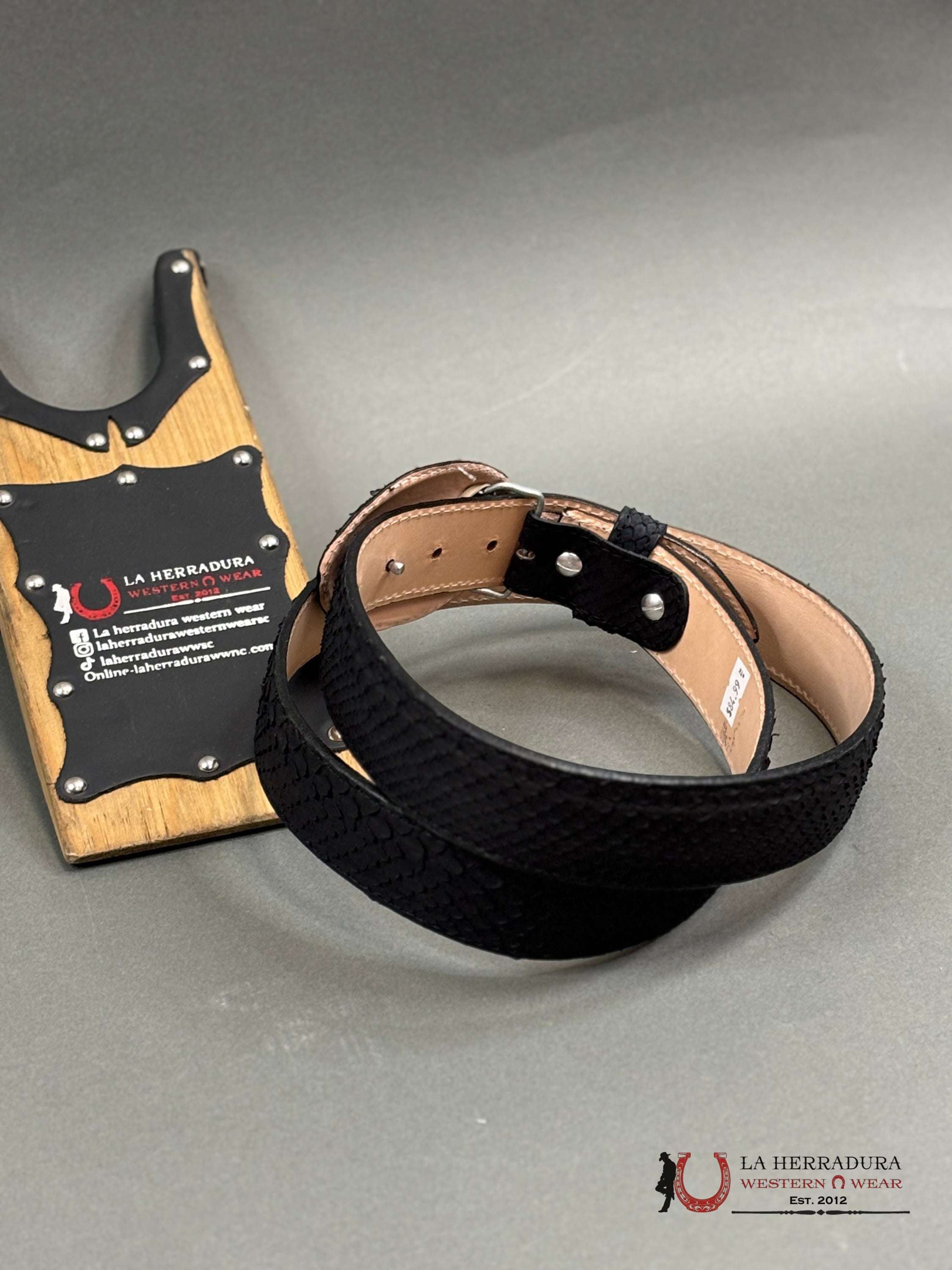 Exotic Python Black Belt Round Buckle Cinturones Hombres