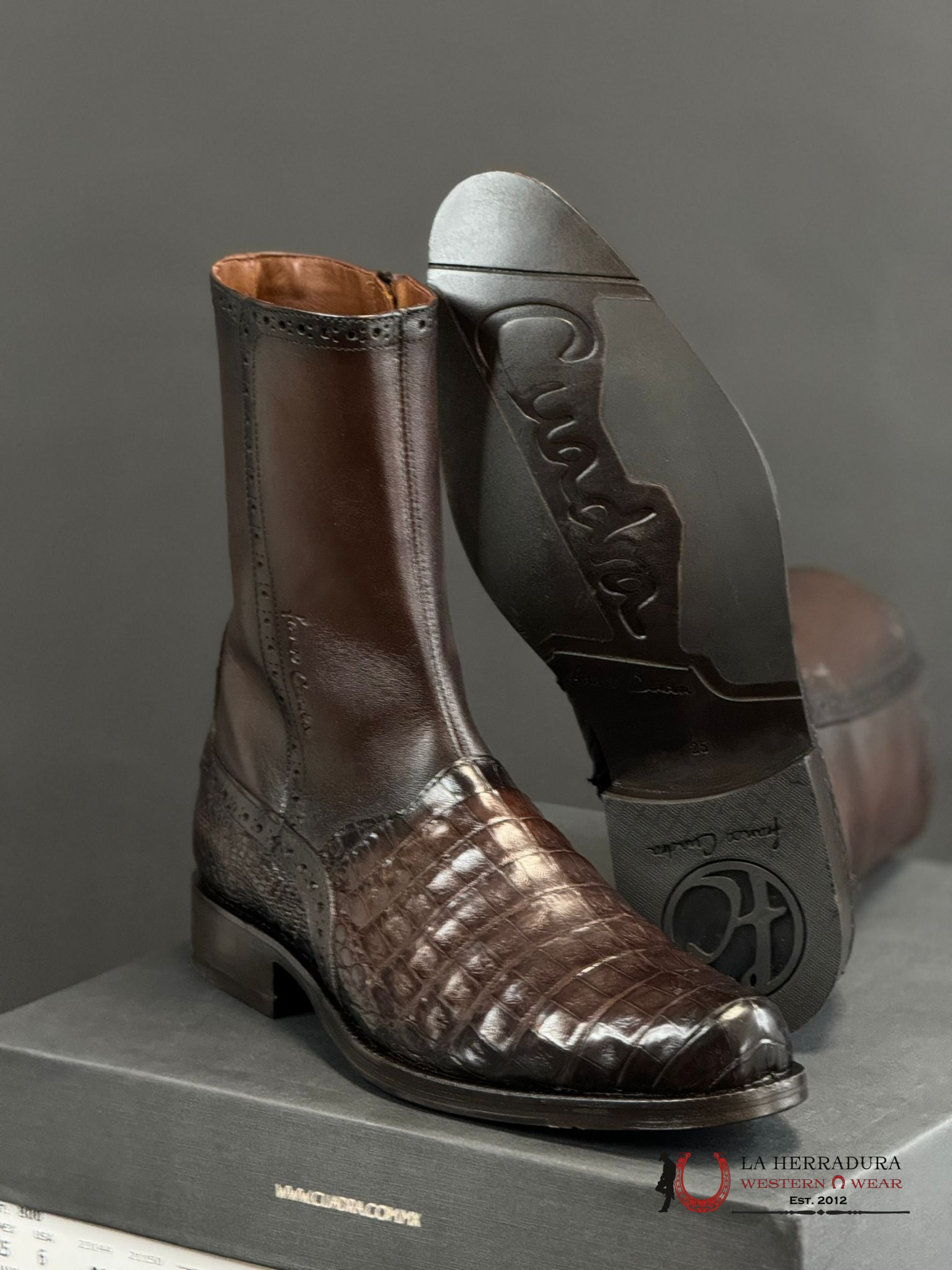 Franco Cuadra Short Boots Caiman Dark Brown Calf Narrow Round Toe Botas Hombres