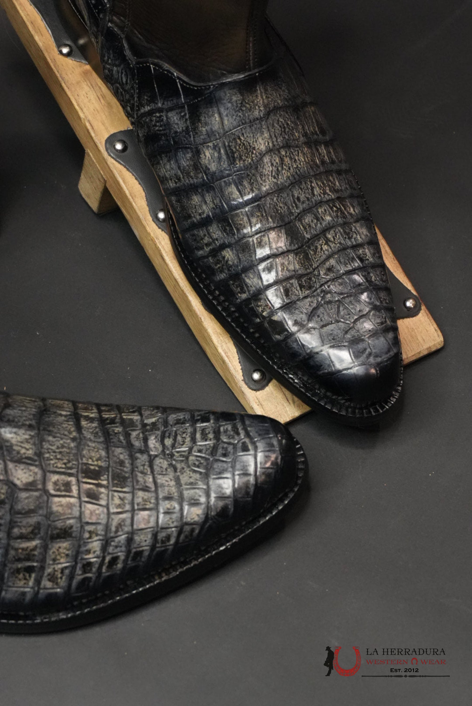 FRANCO CUADRA VARY GREY NILOTICUS COCODILE SHORT BOOT BOTAS HOMBRES