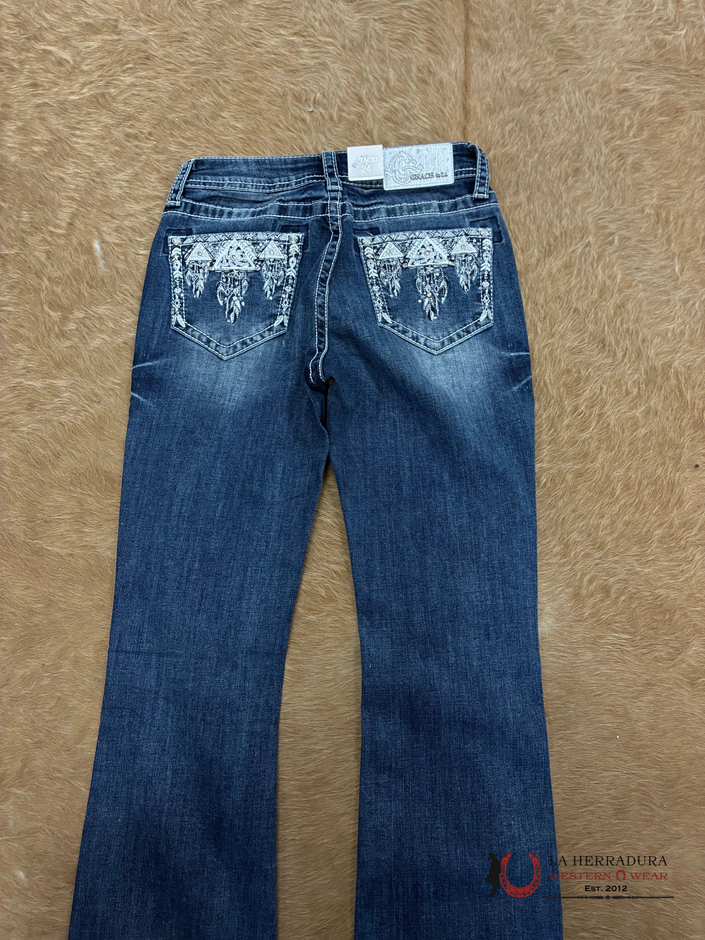 GRACE IN LA WHITE TRIANGLE JELLY FISH EMBROIDERED WOMEN JEAN EB61811-32