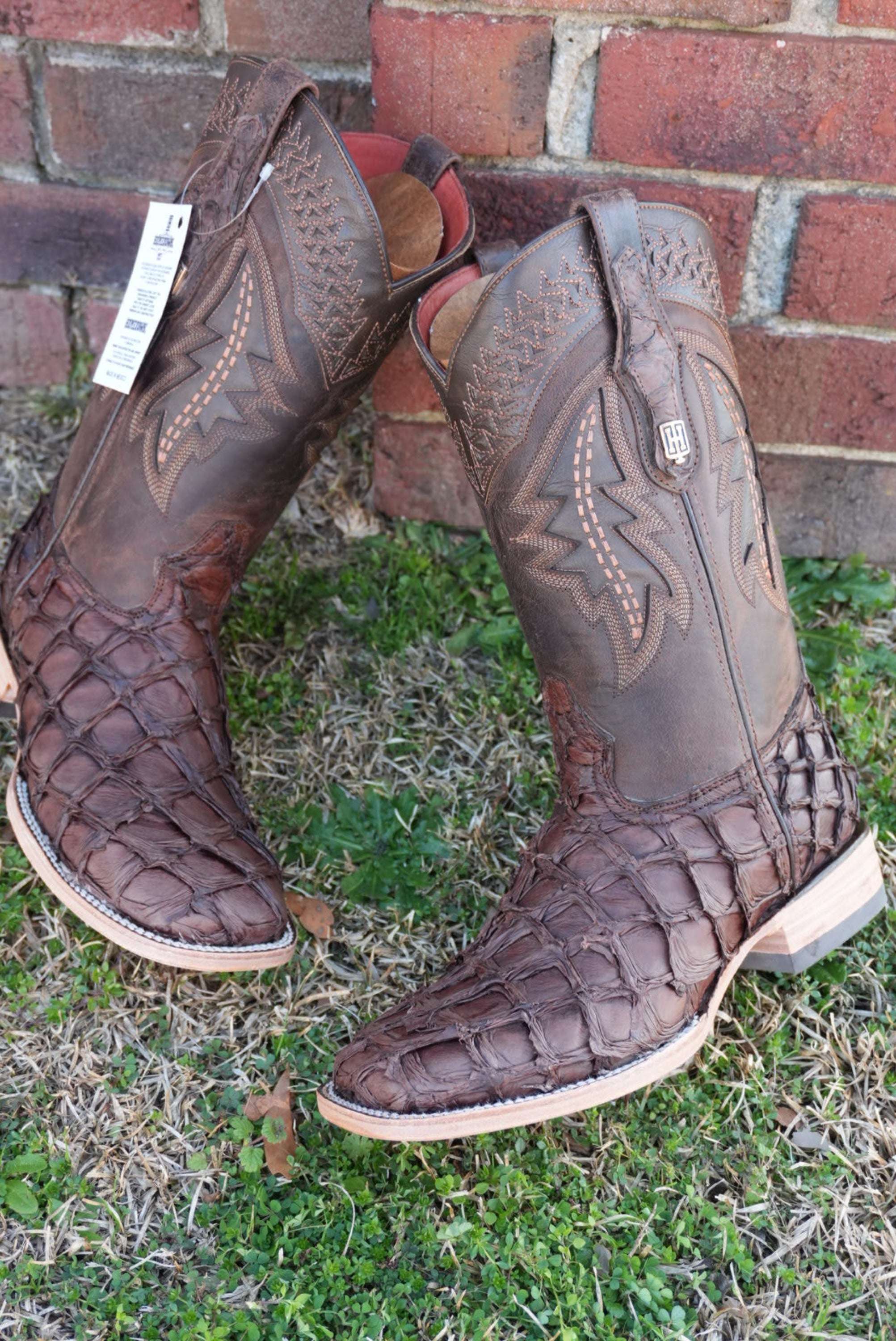 Hometown Pescado Cafe Matte Square Toe Boots BOTAS HOMBRES
